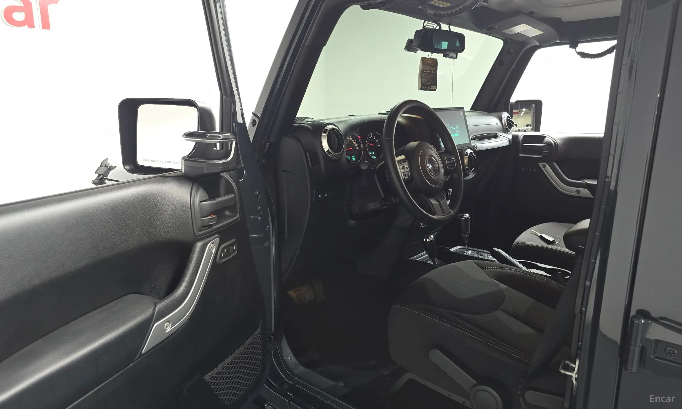 Jeep Wrangler (JK) превью 10