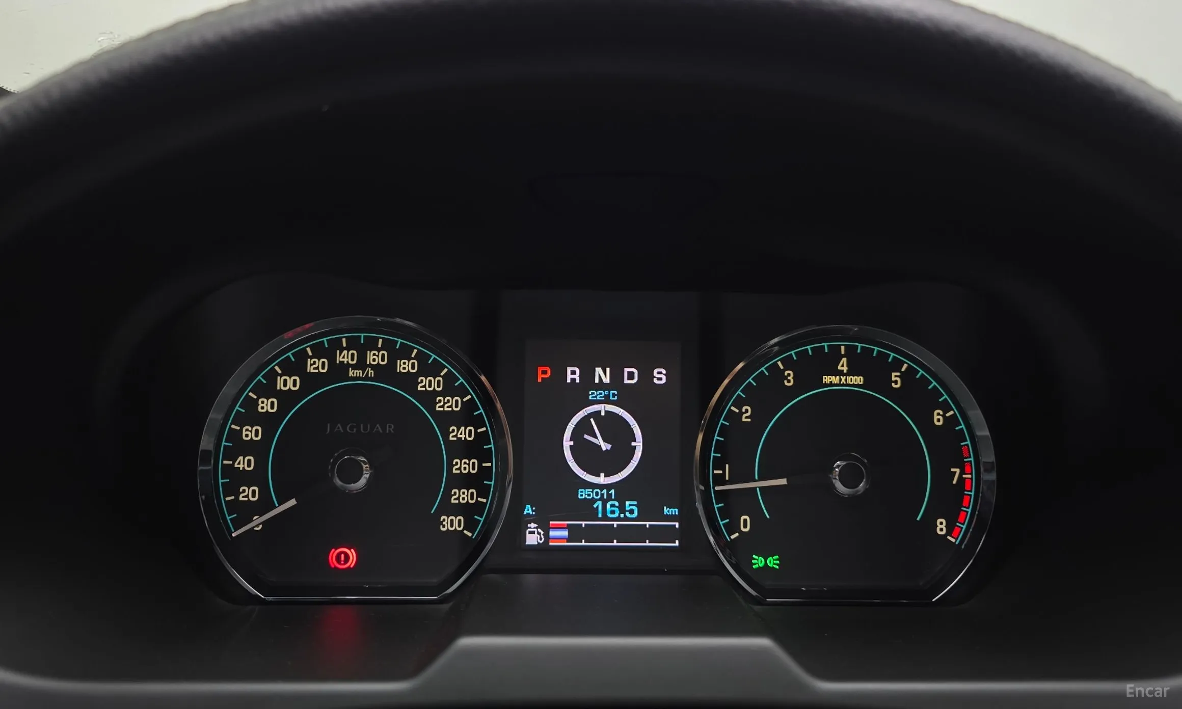 Jaguar New XF превью 8