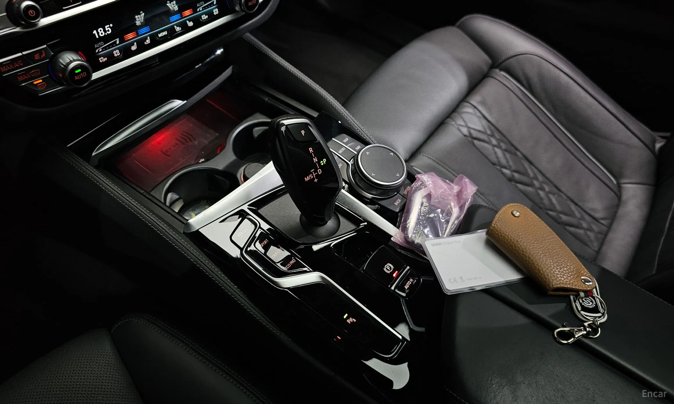BMW 5 Series (G30) превью 9