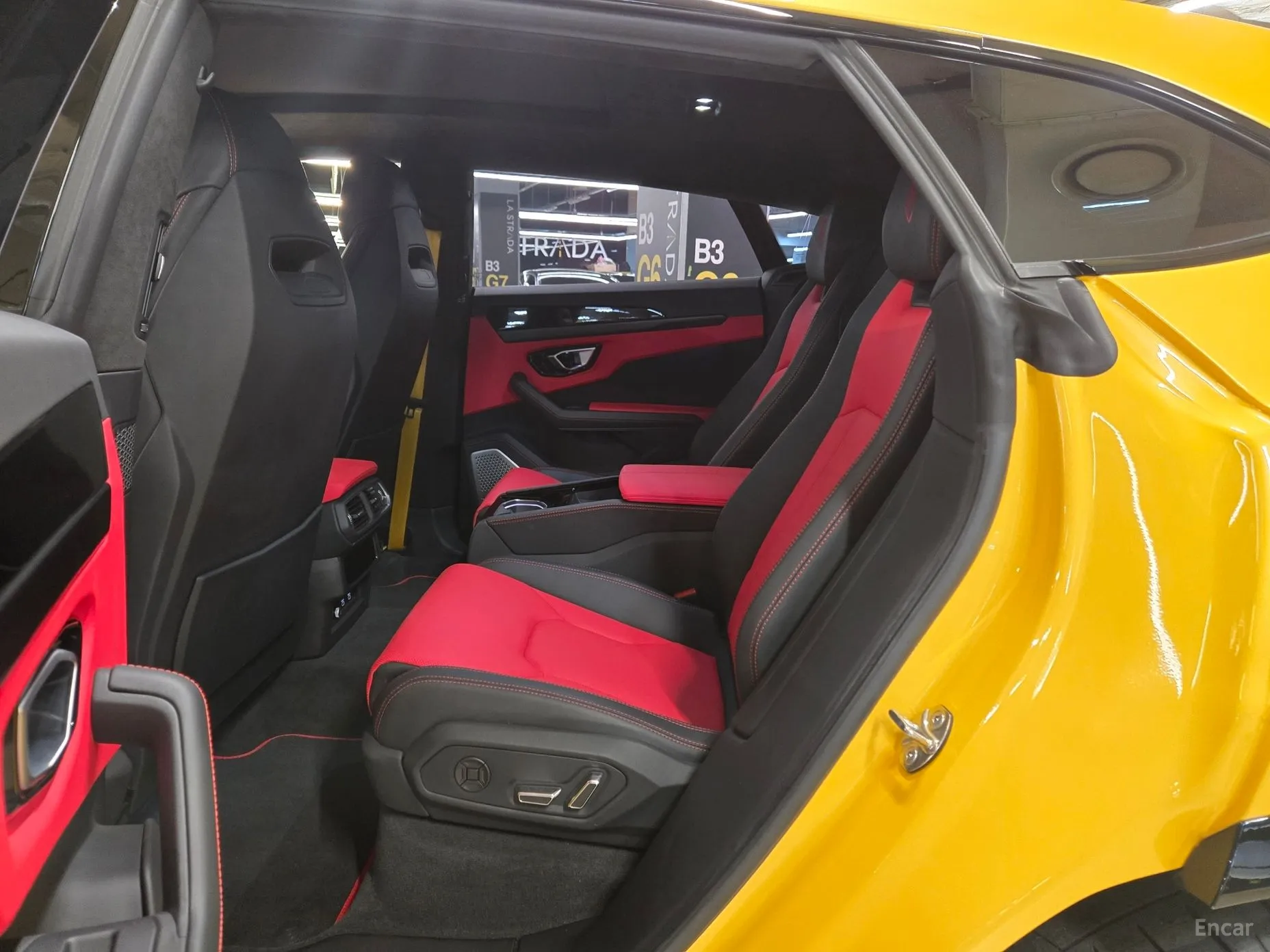 Lamborghini Urus превью 13