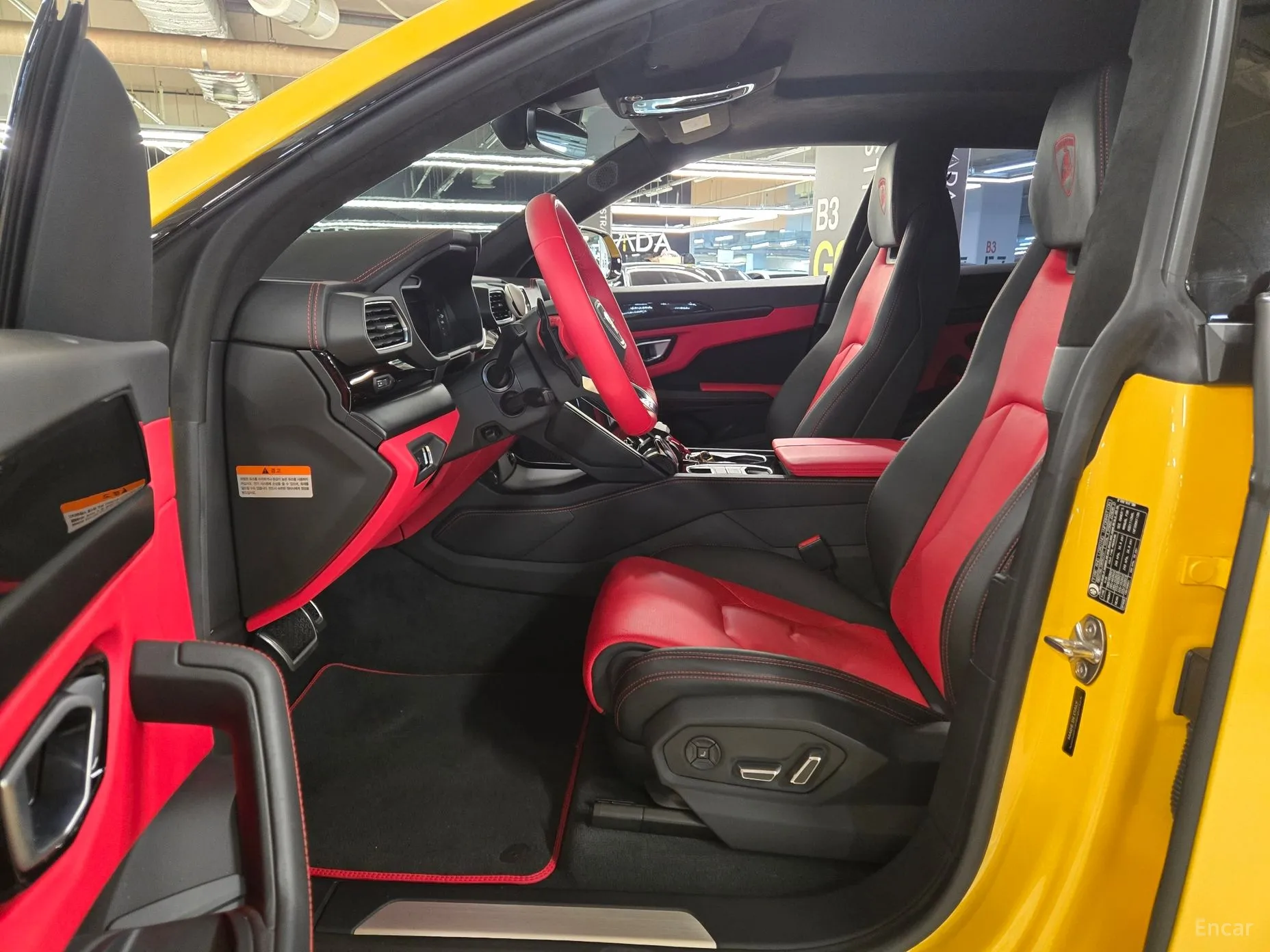Lamborghini Urus превью 17