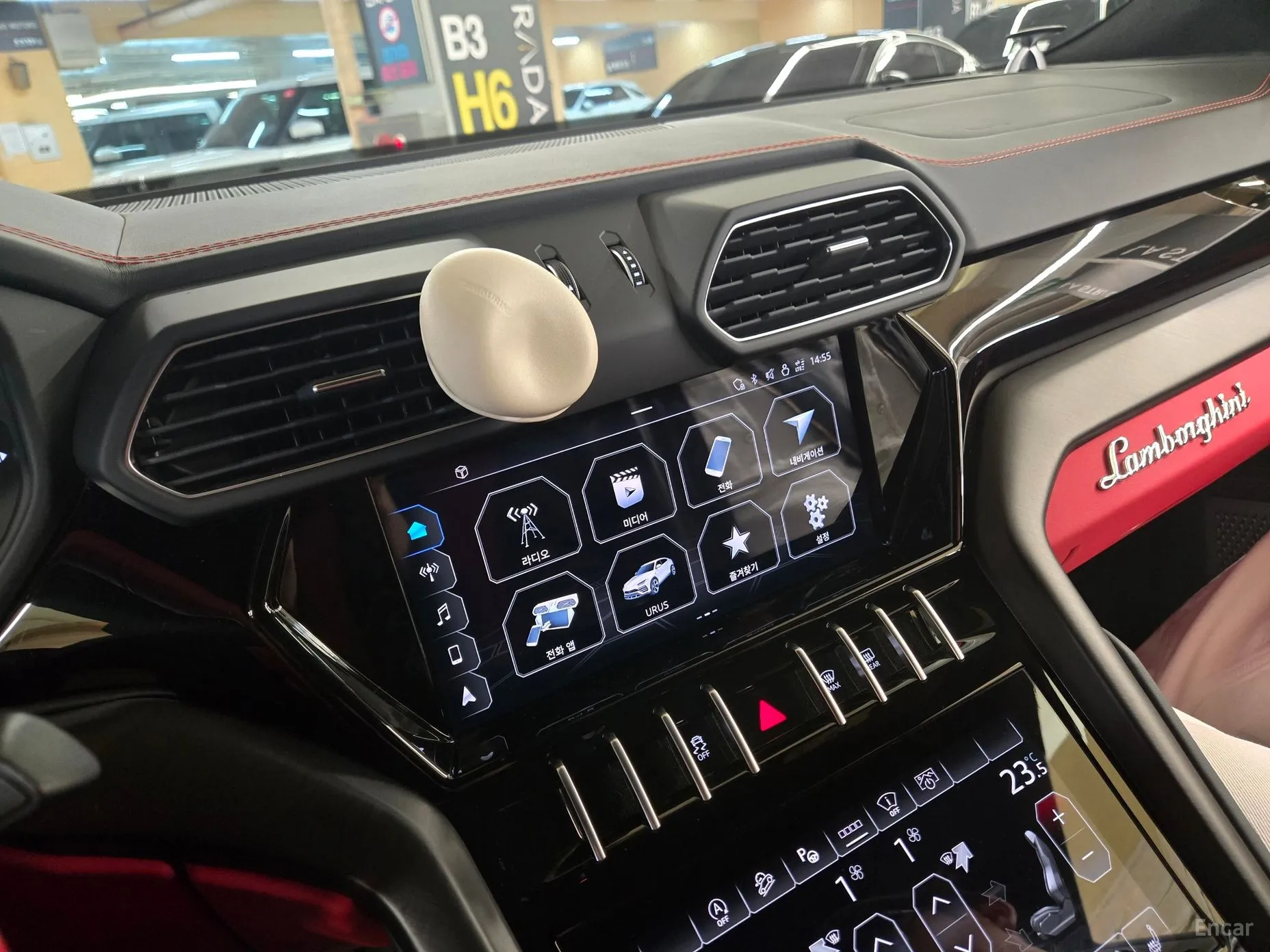 Lamborghini Urus превью 18
