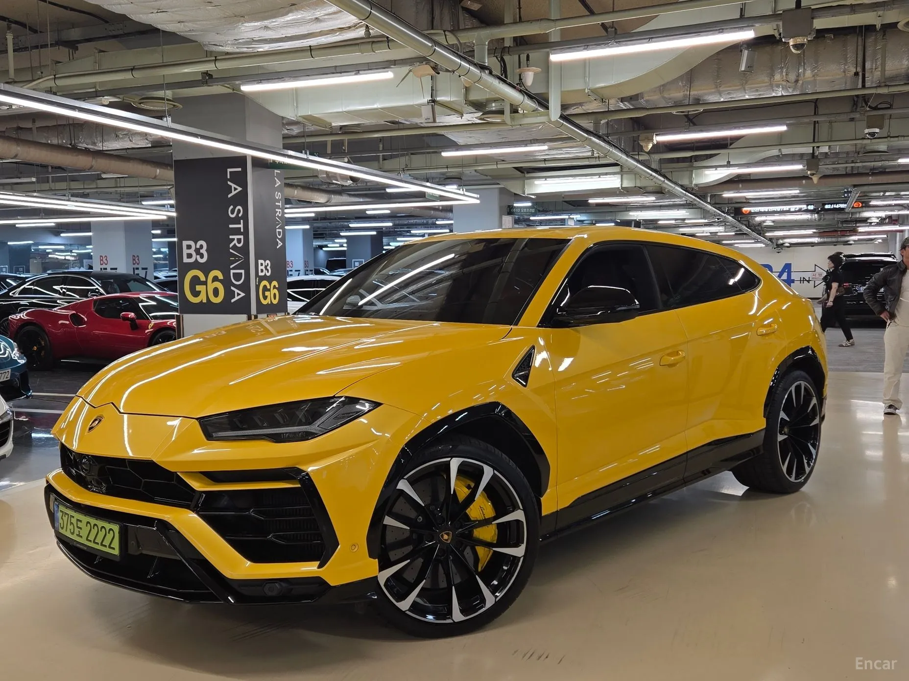 Lamborghini Urus превью 20