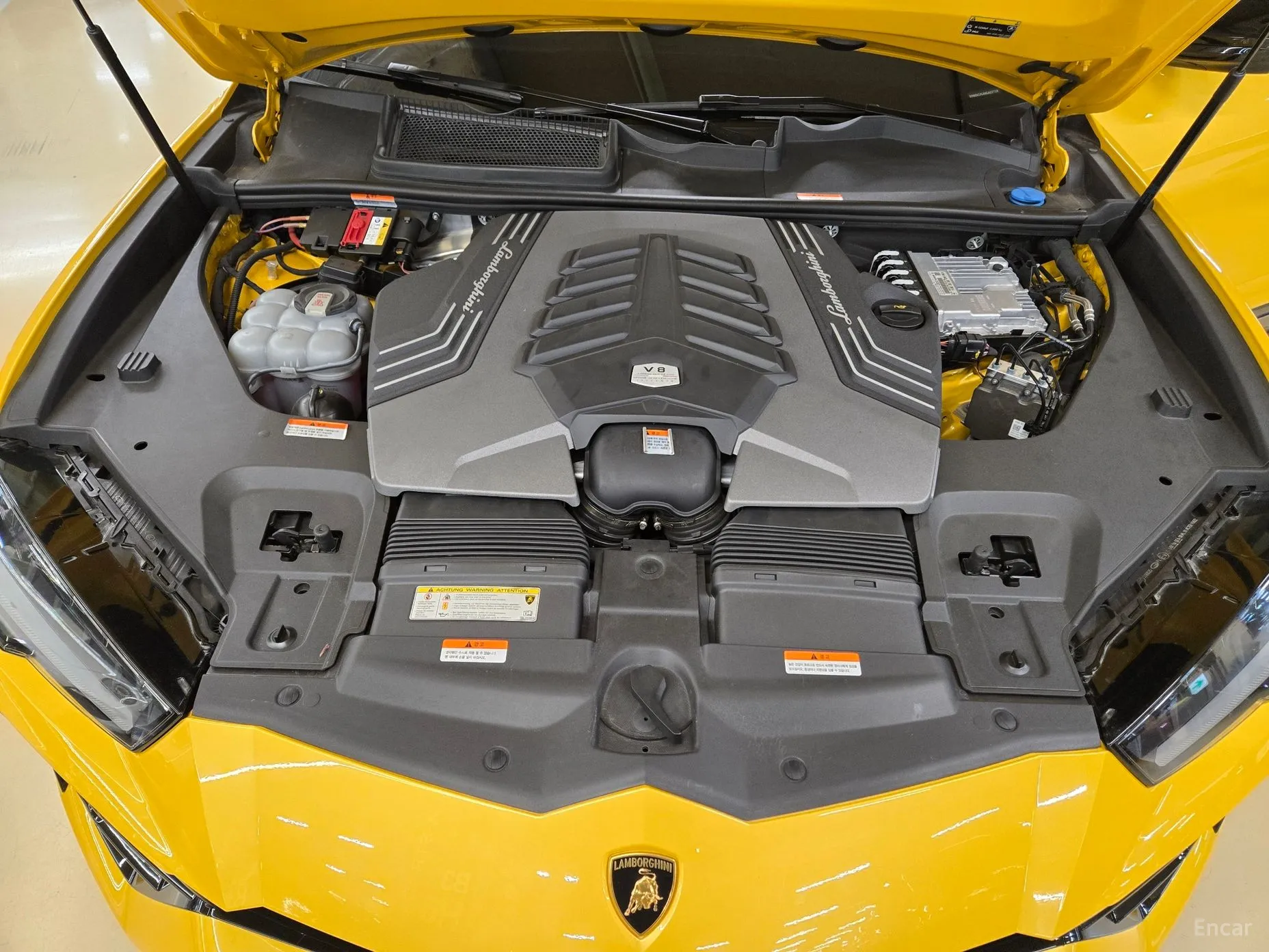 Lamborghini Urus превью 4