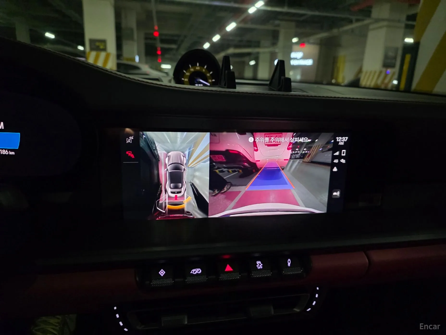 Porsche 911 (992) превью 9