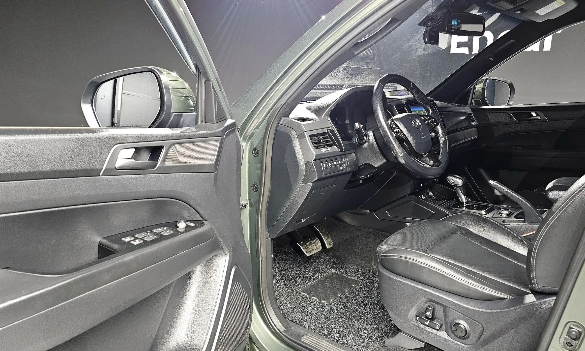 KG Mobility (SsangYong) Rexton Sports Khan превью 10