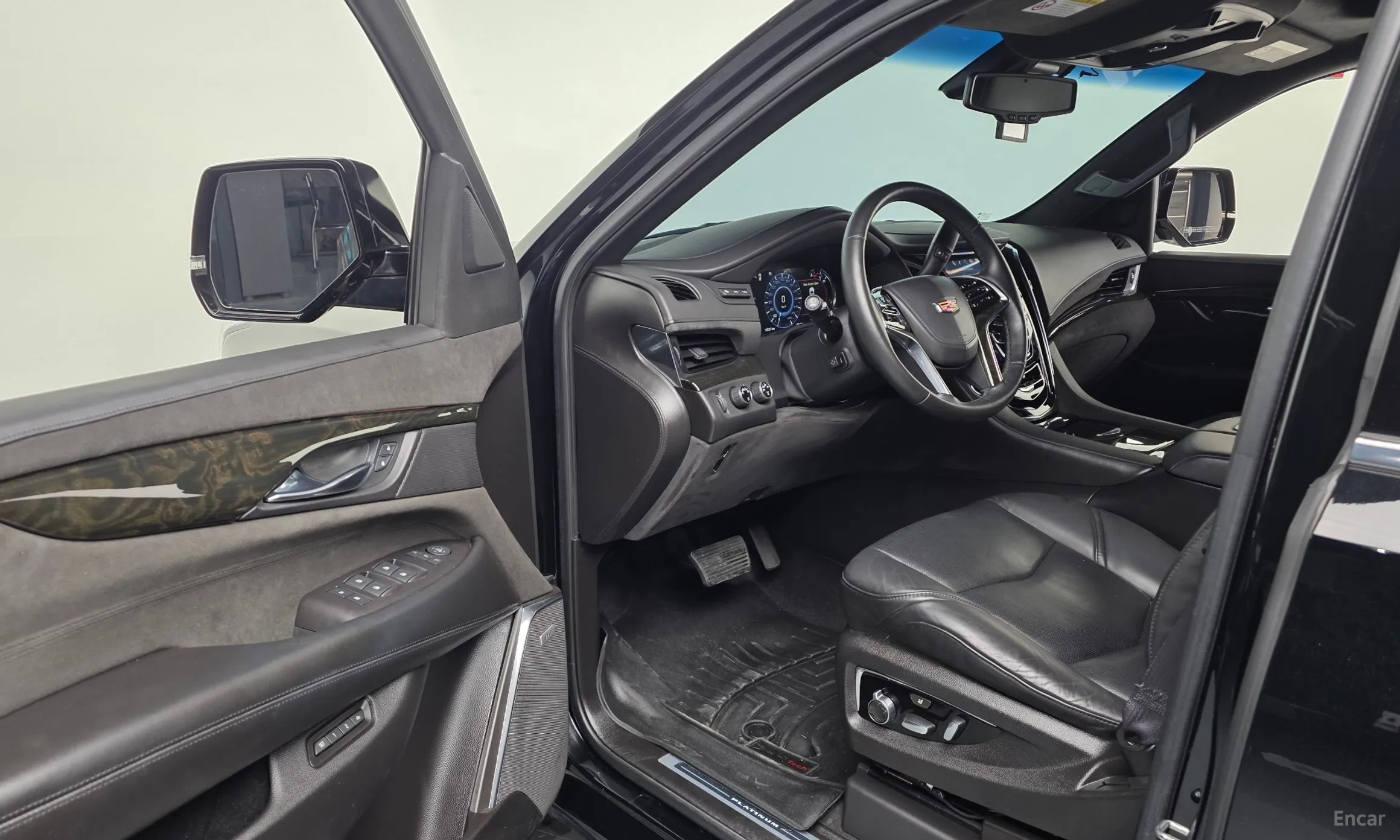 Cadillac Escalade превью 10