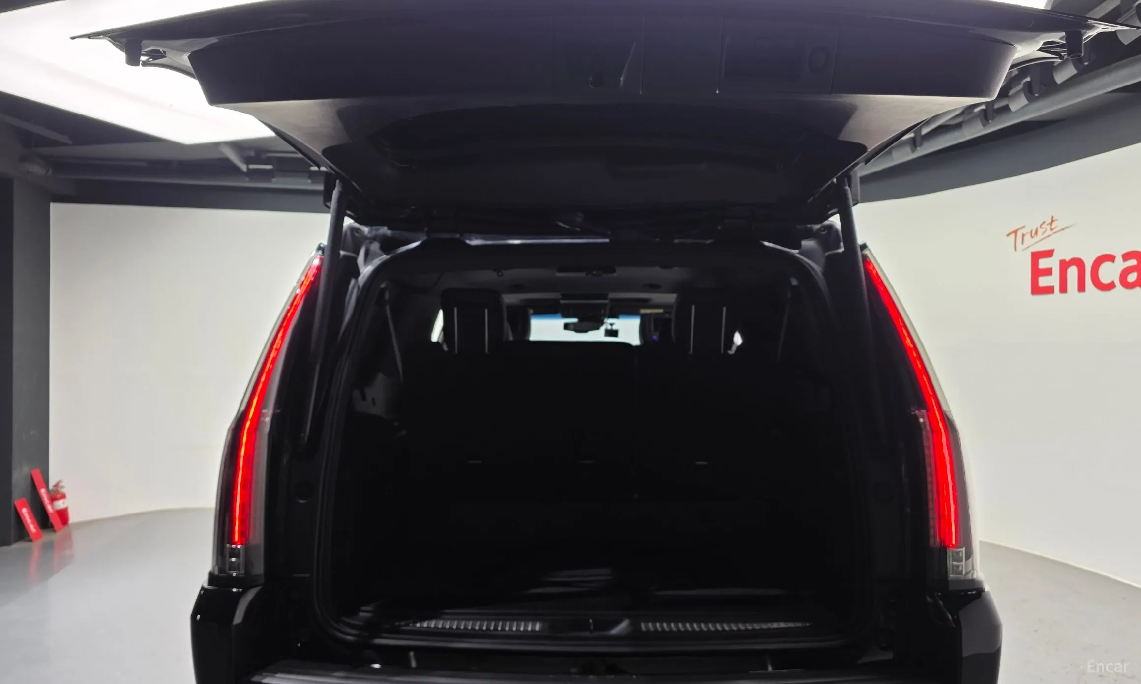Cadillac Escalade превью 20