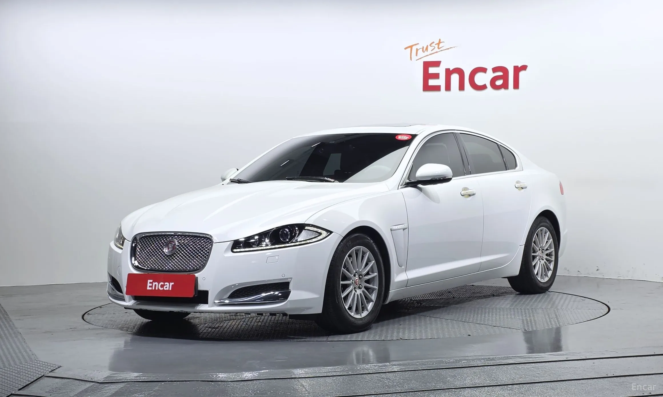 Jaguar New XF