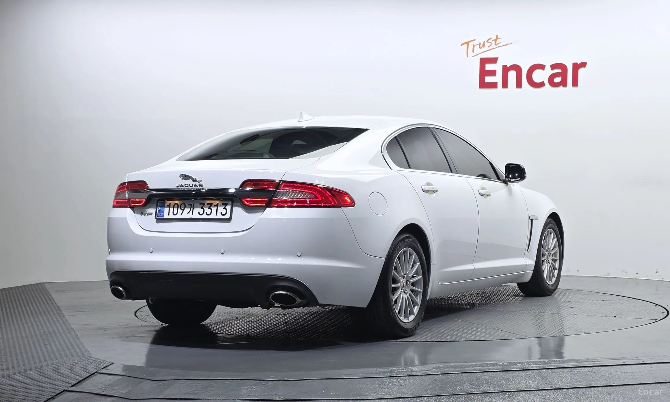 Jaguar New XF