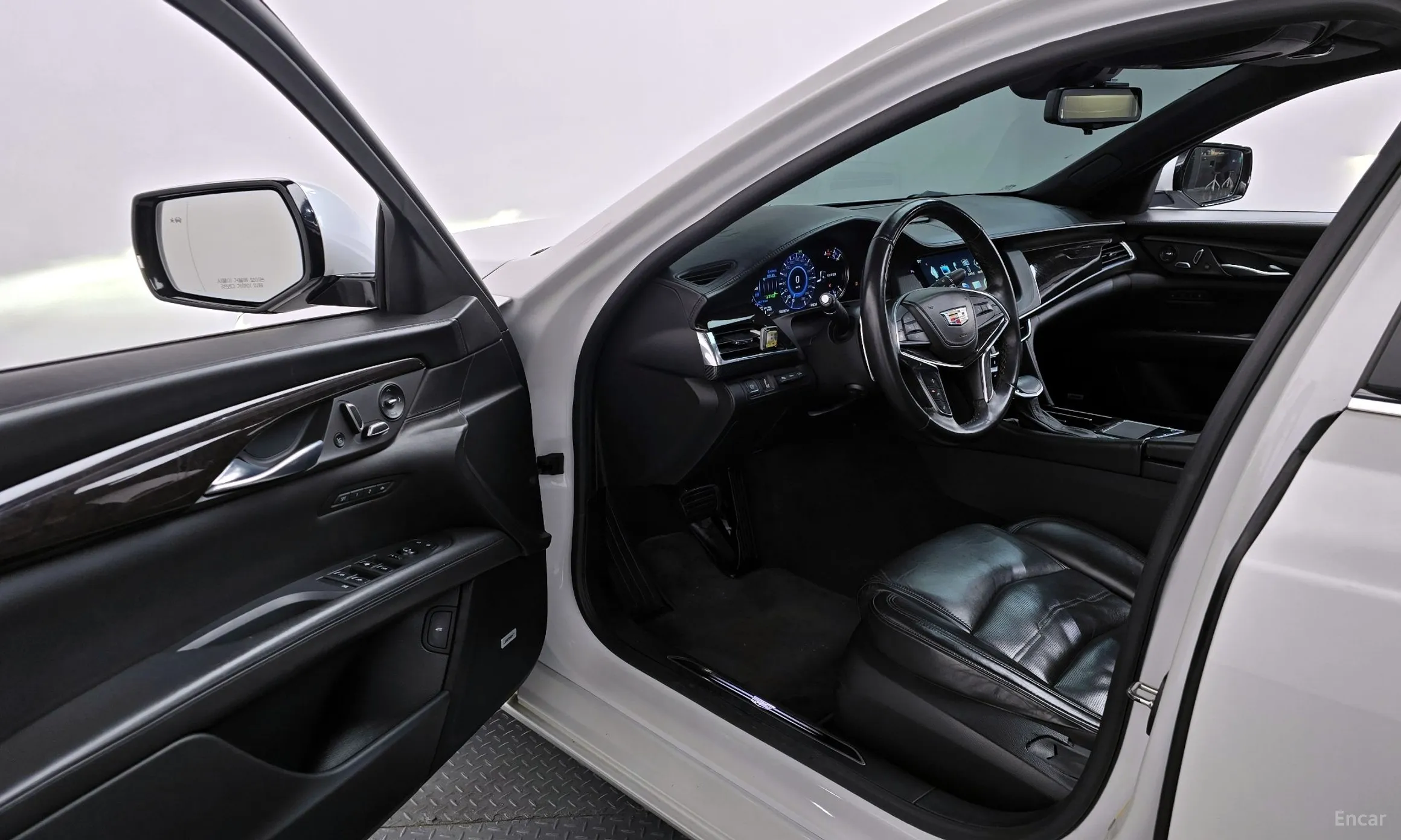 Cadillac CT6 превью 10