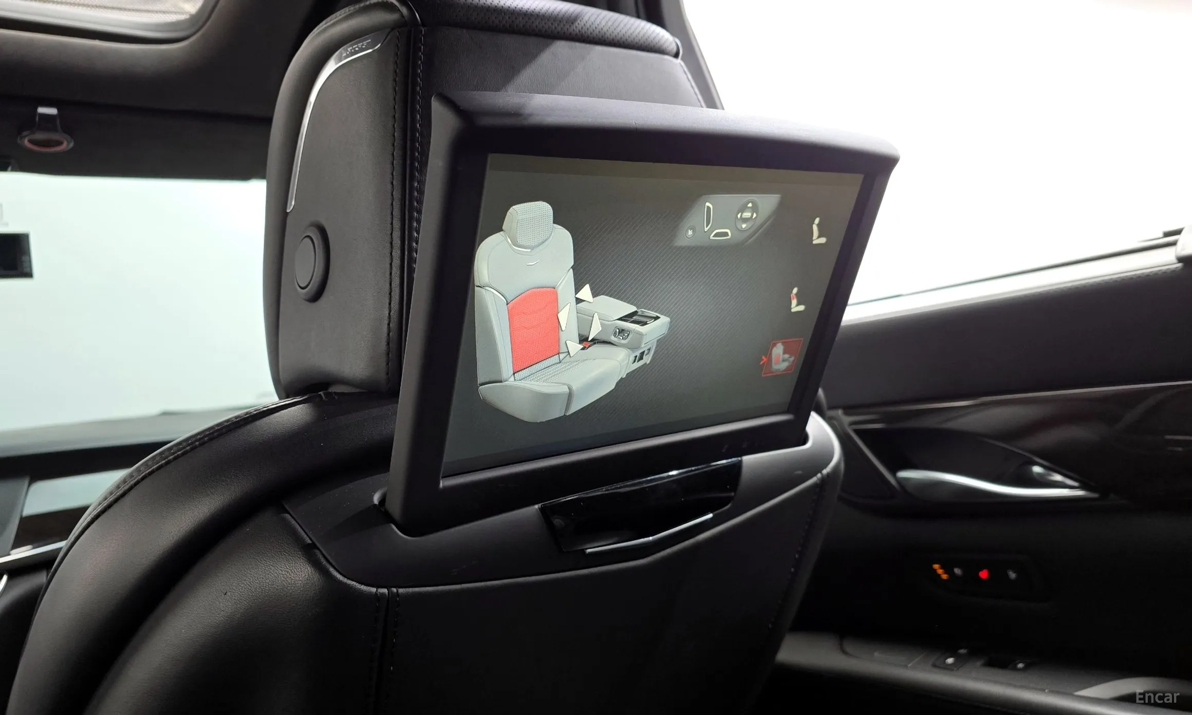 Cadillac CT6 превью 14