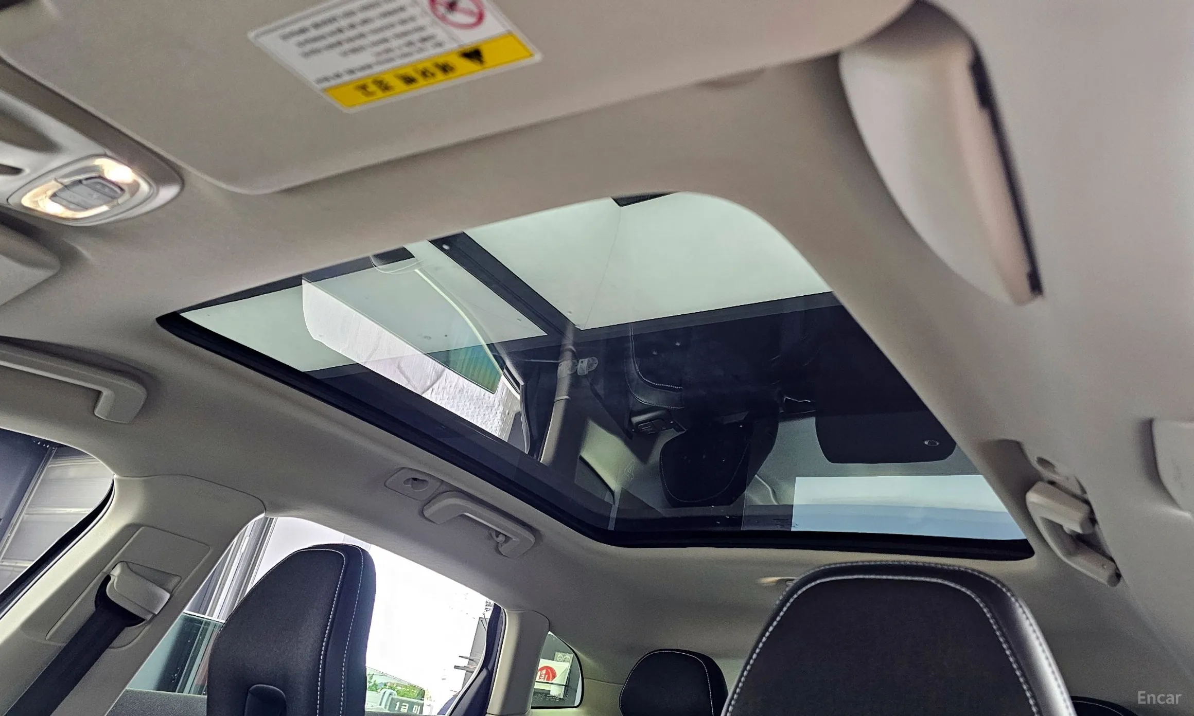 Volvo V40 превью 19