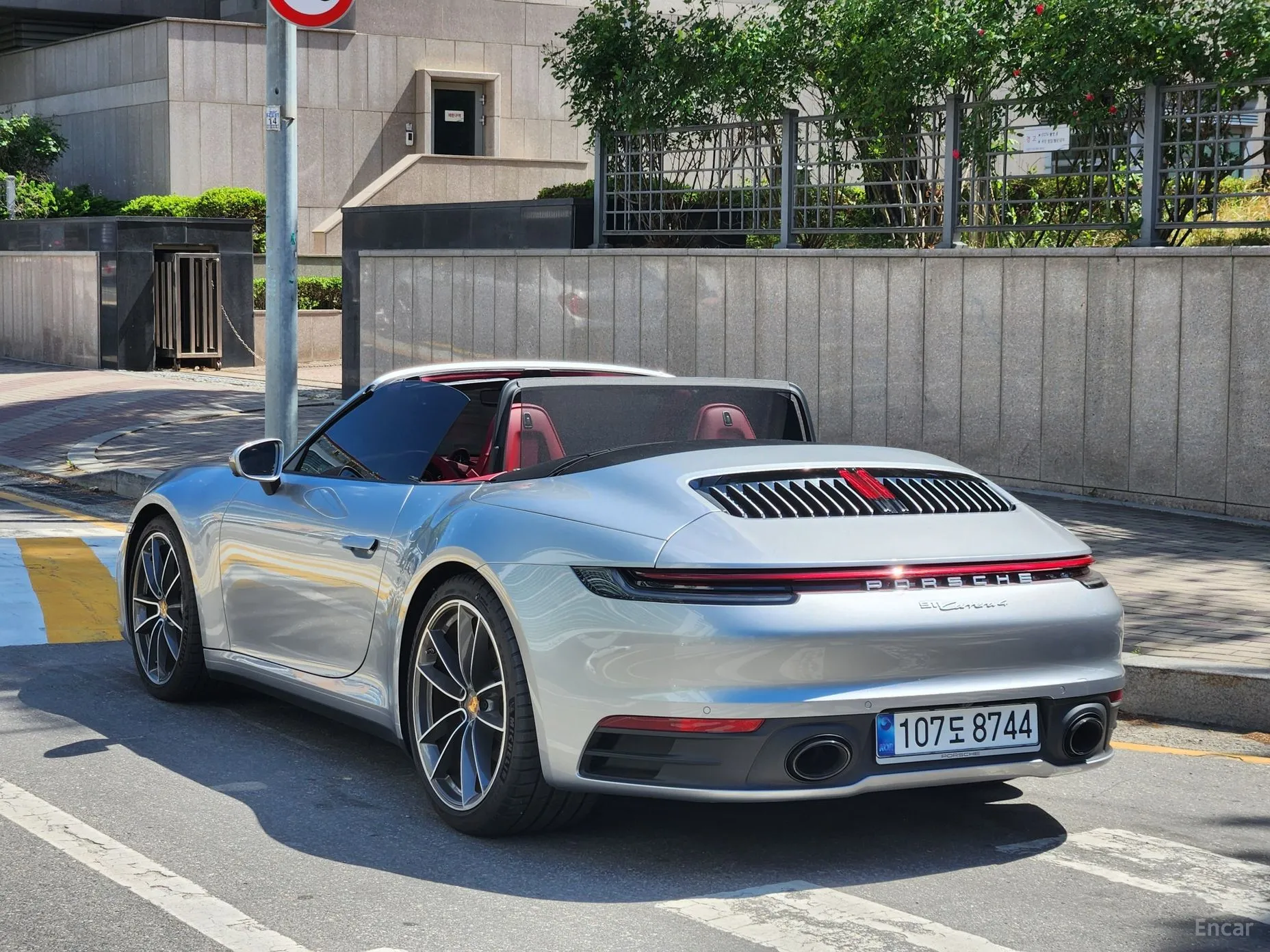 Porsche 911 (992) превью 5