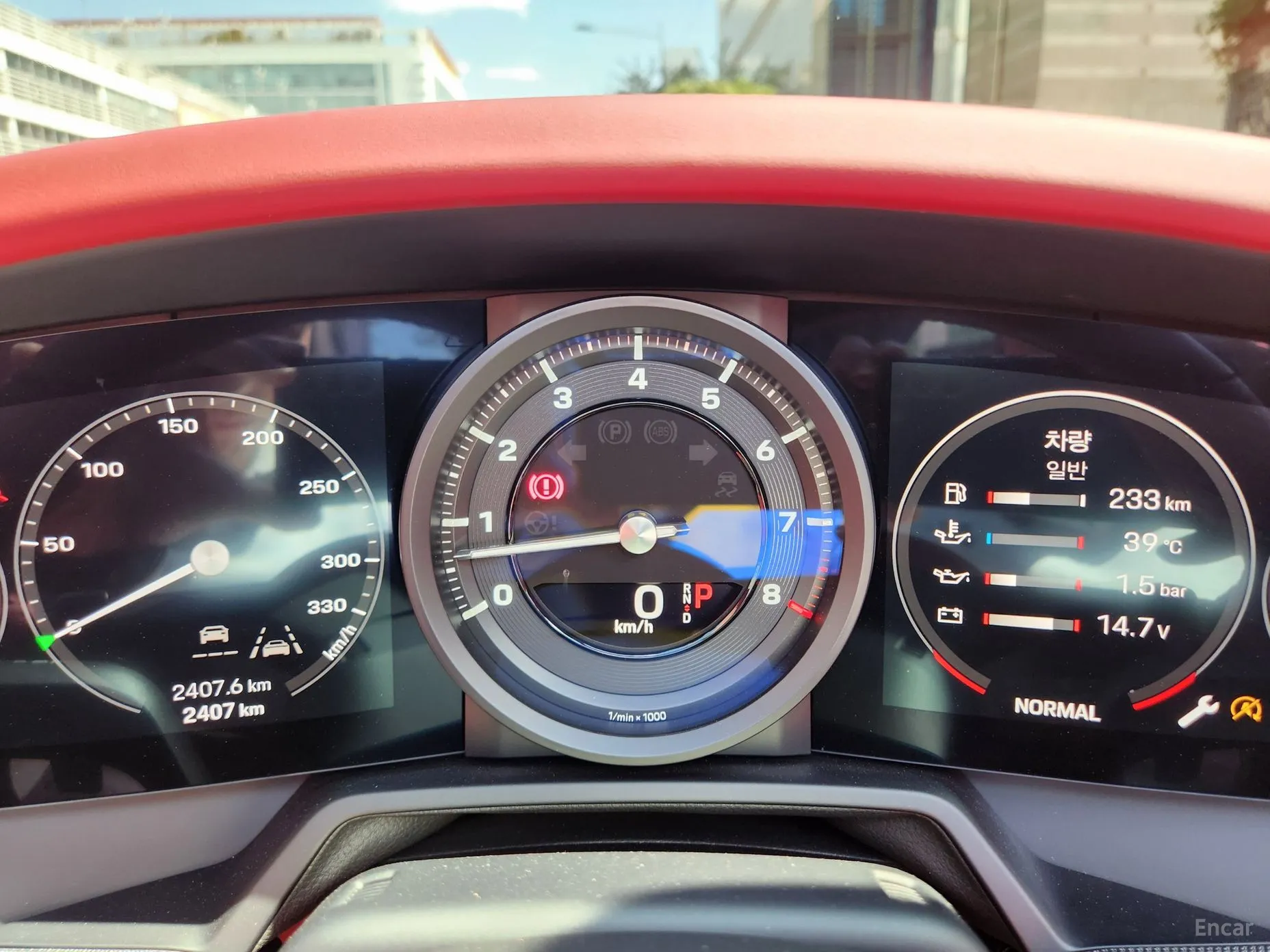 Porsche 911 (992) превью 8