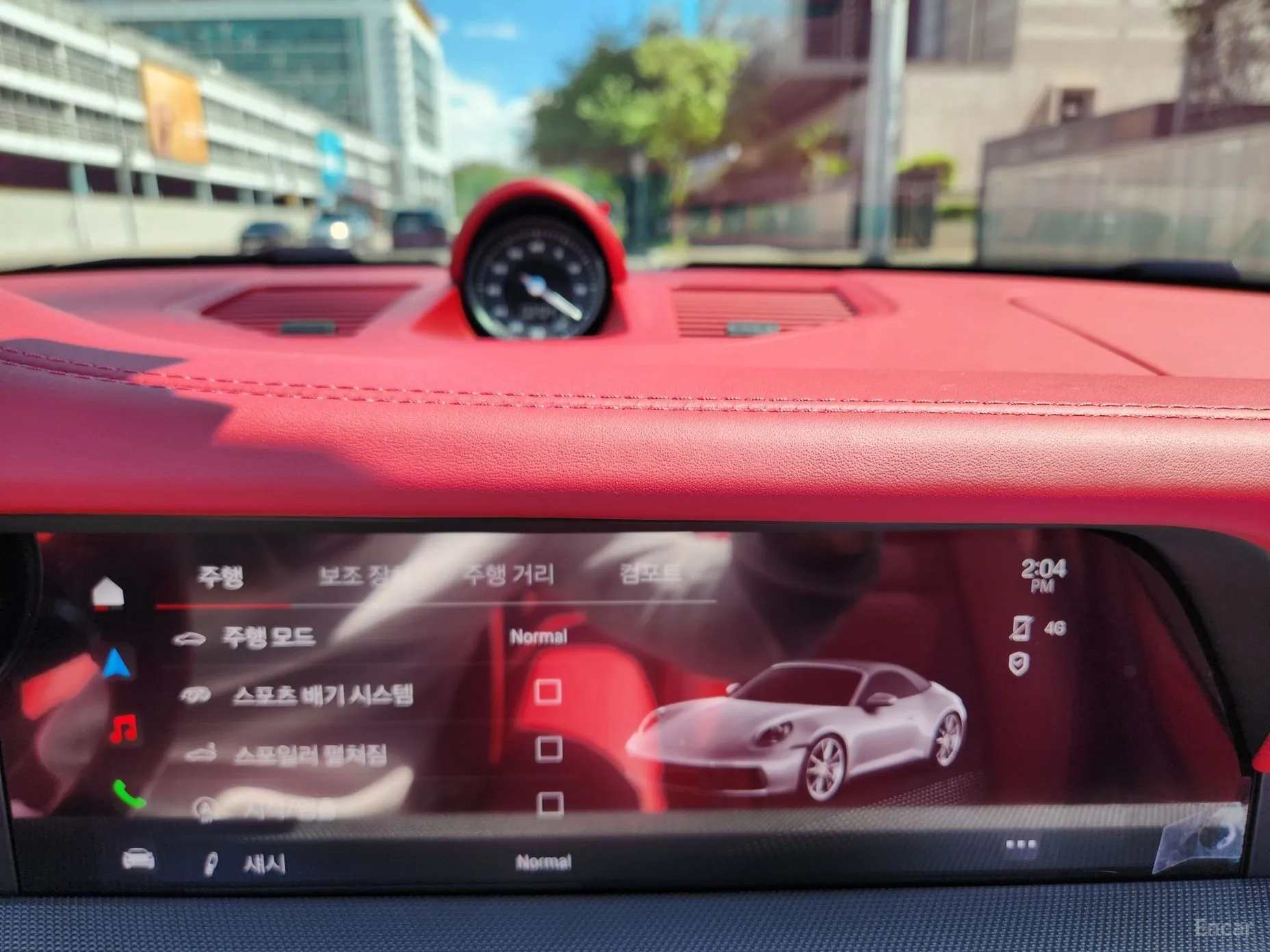 Porsche 911 (992) превью 9