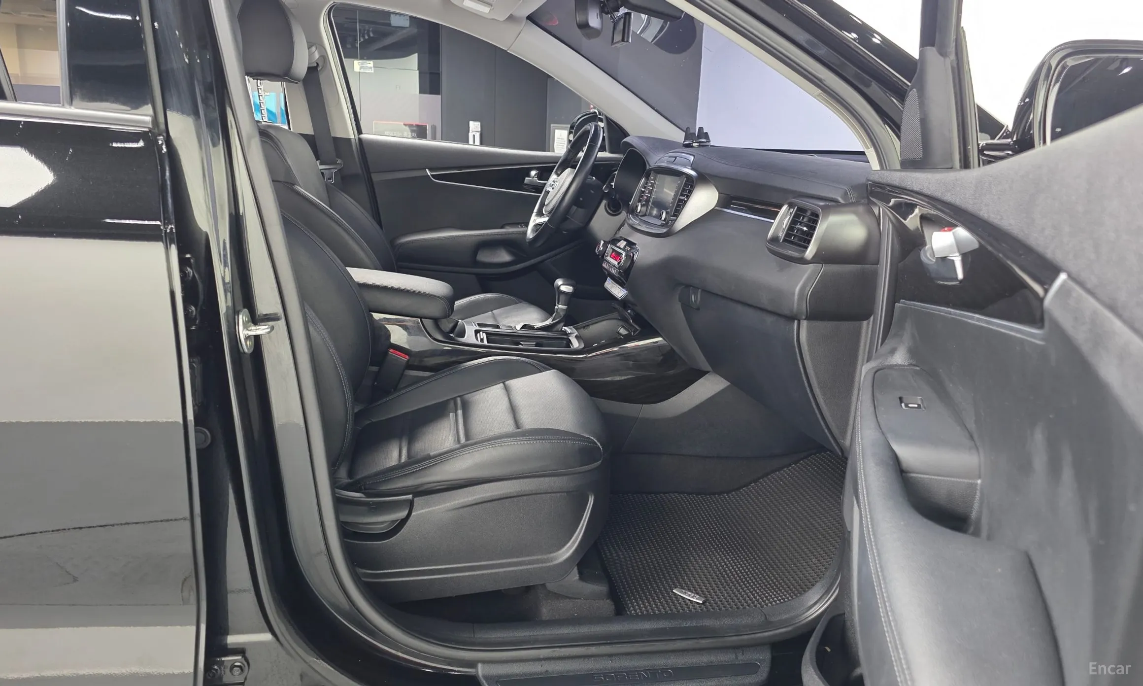 Kia Sorento превью 11