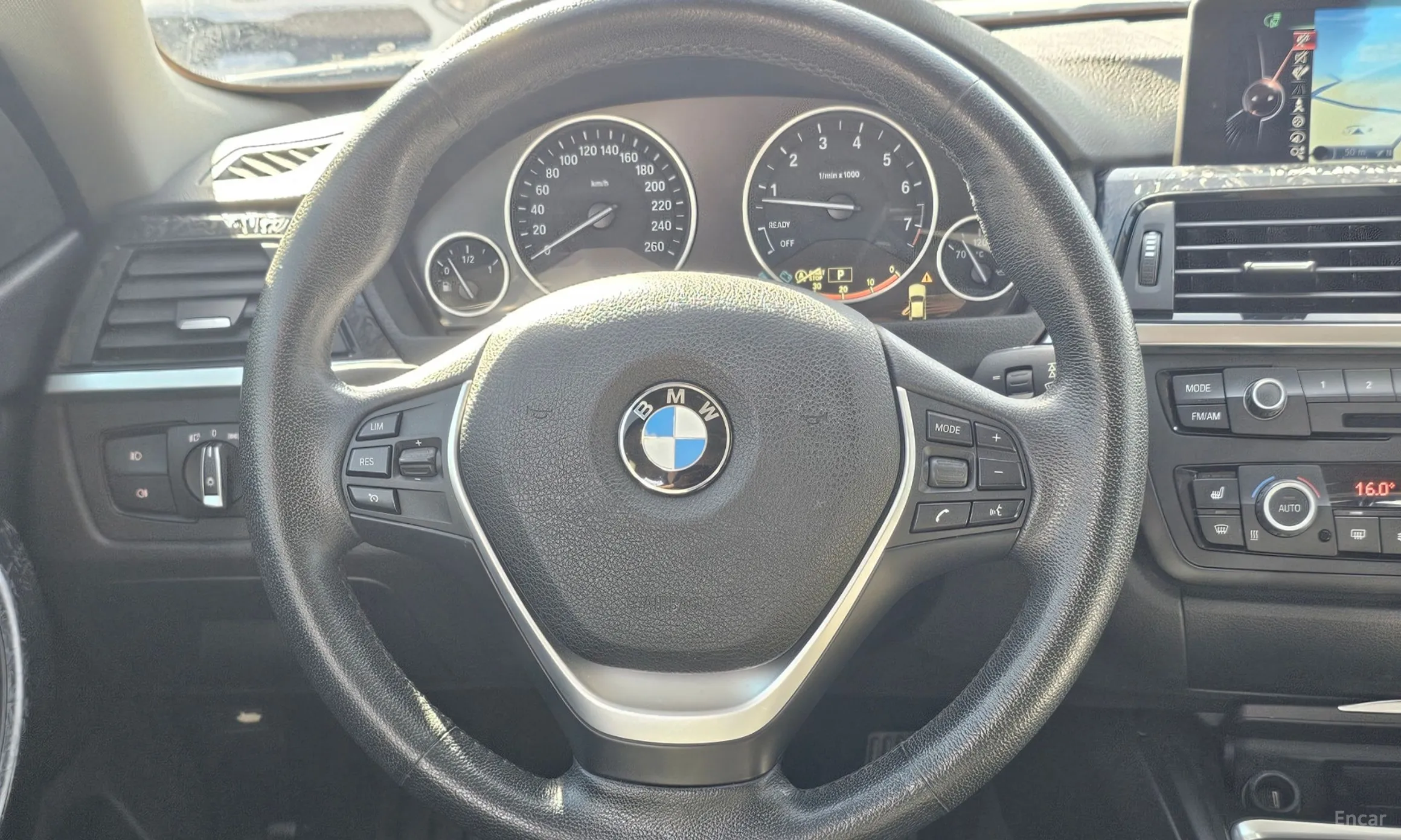 BMW Series 4 (F32) превью 14