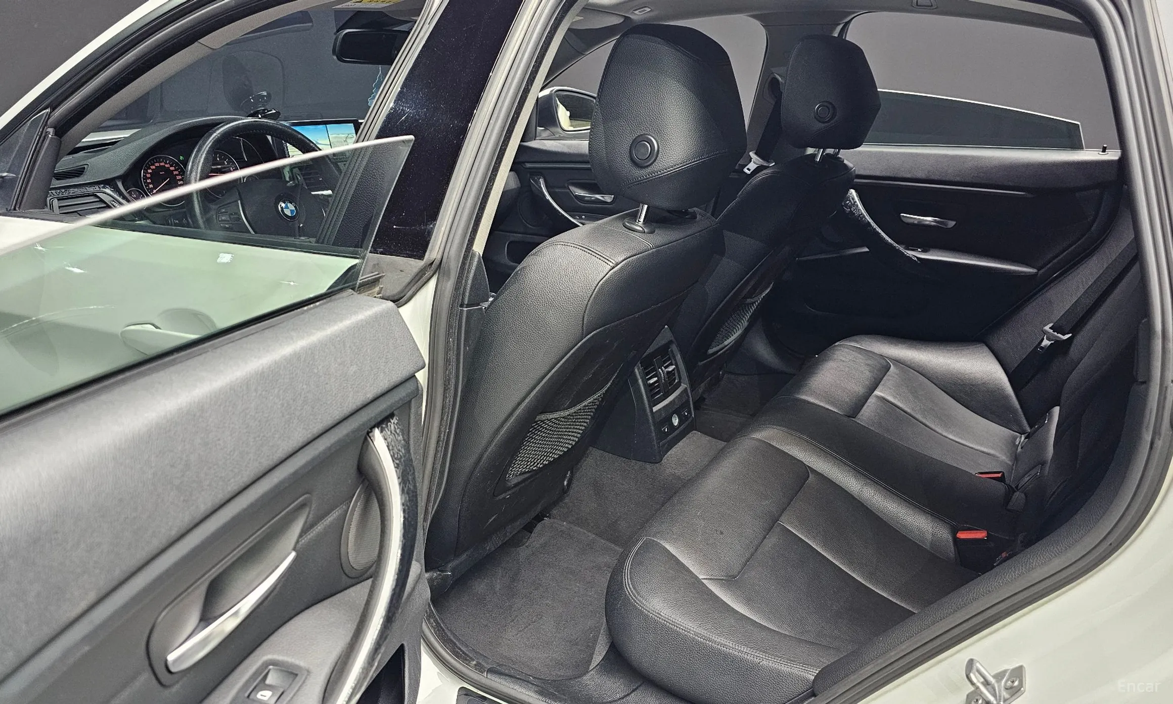 BMW Series 4 (F32) превью 17