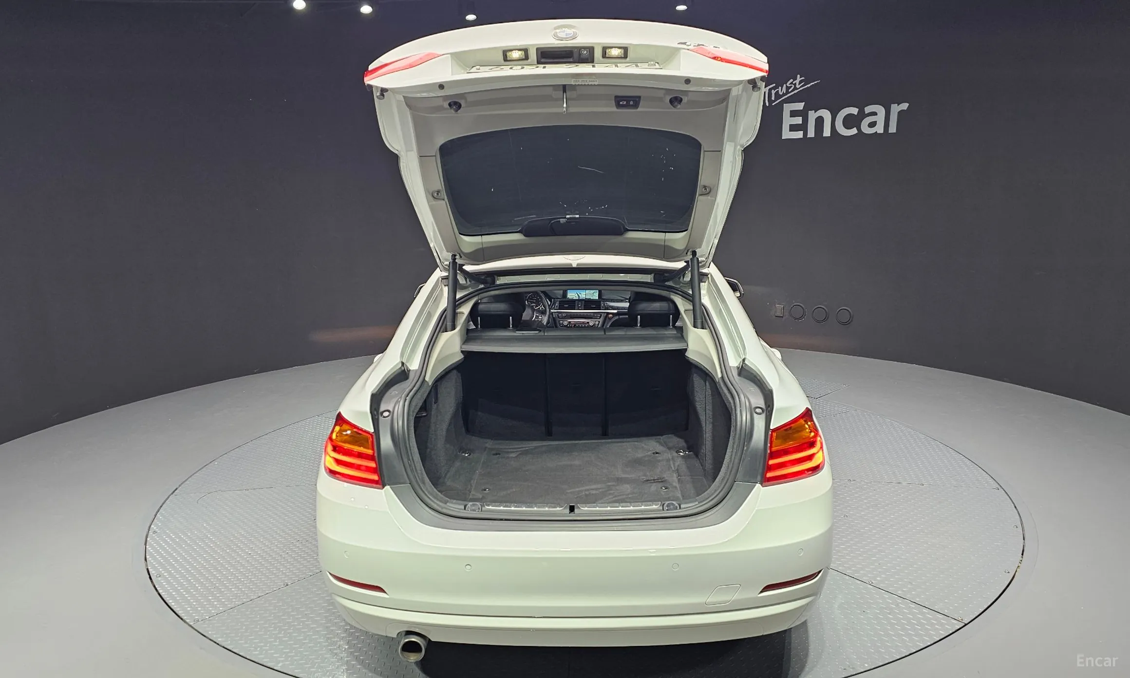BMW Series 4 (F32) превью 20