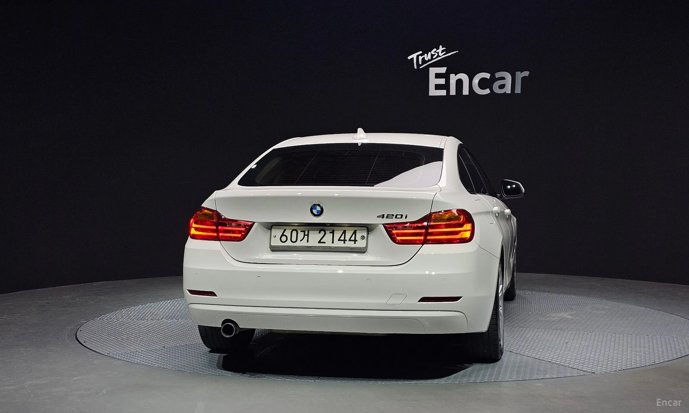 BMW Series 4 (F32) превью 4