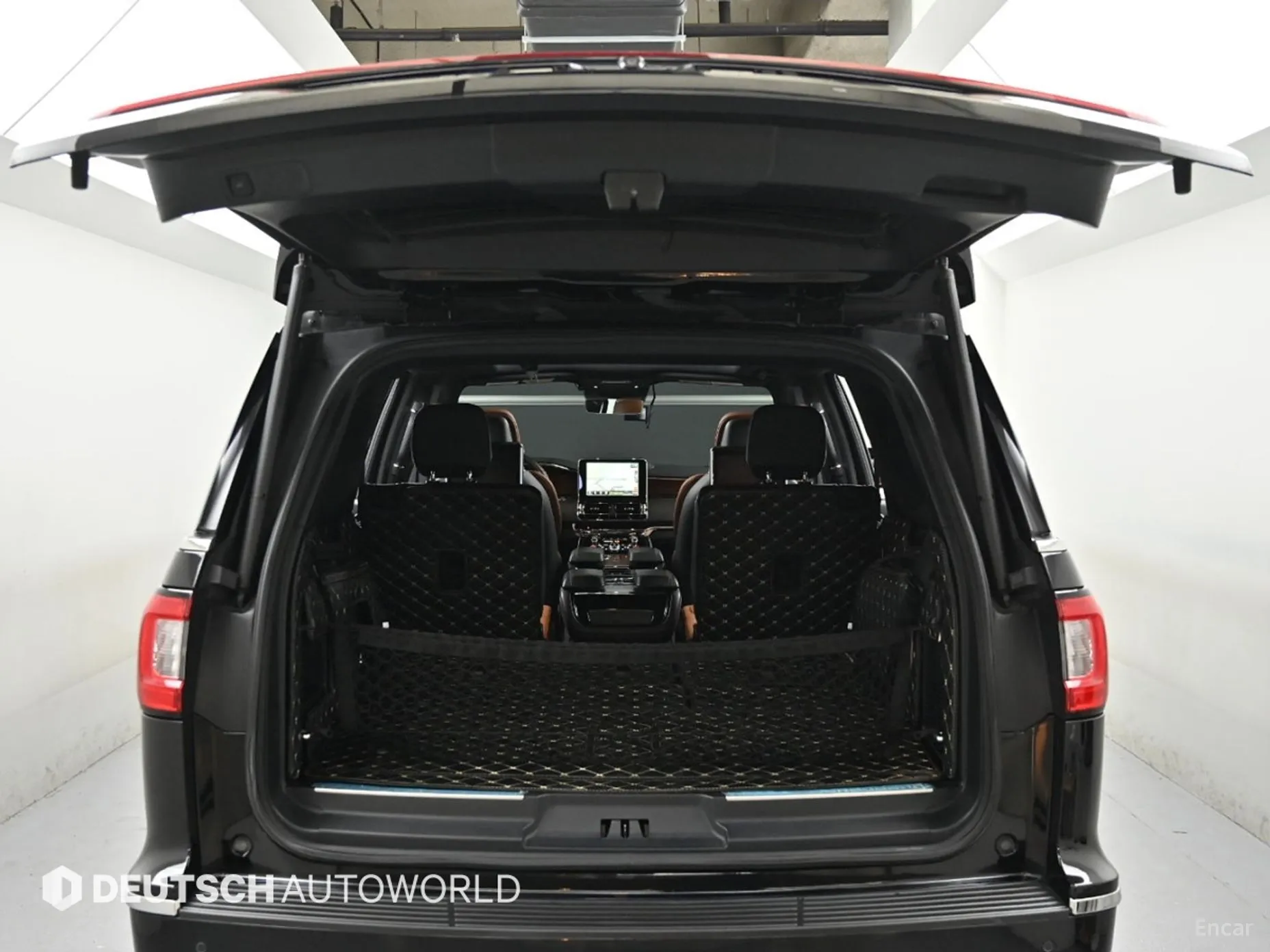 Lincoln Navigator 4th generation превью 19