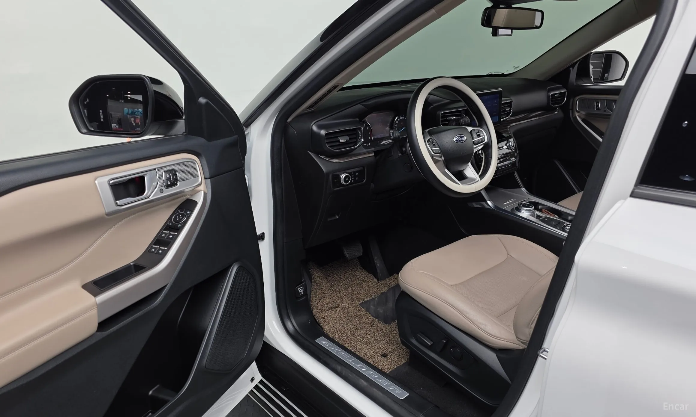 Ford Explorer 6th Generation превью 10