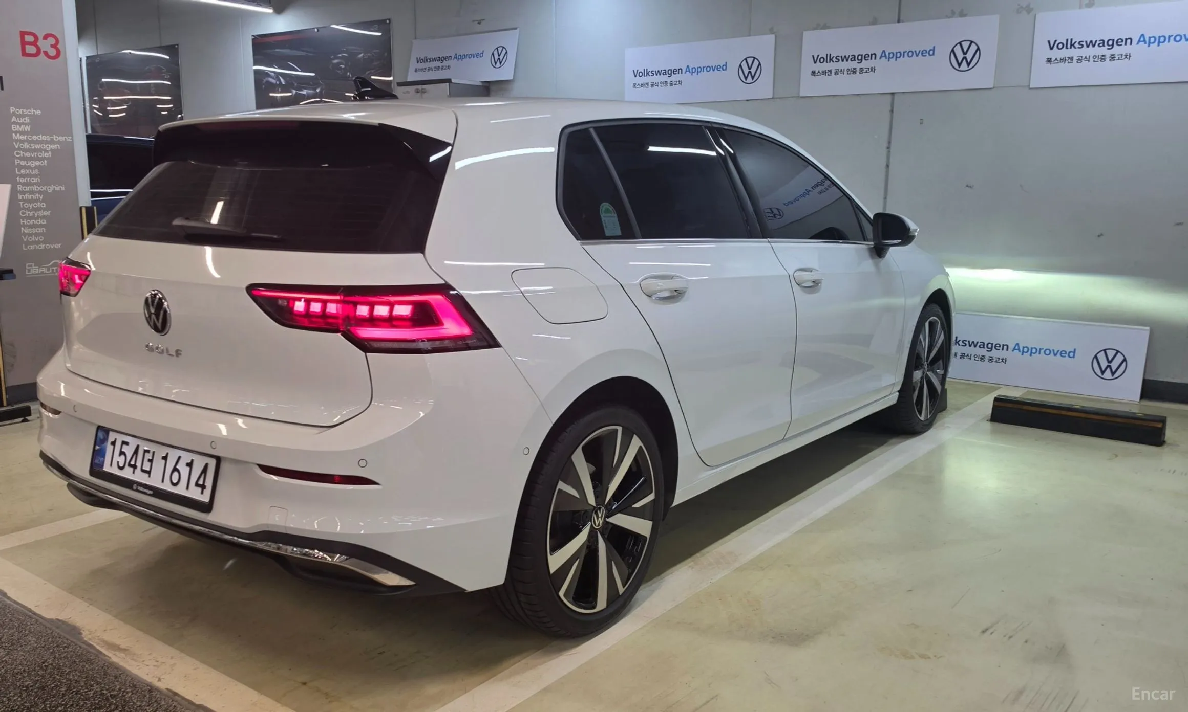 Volkswagen Golf 8th Generation превью 3
