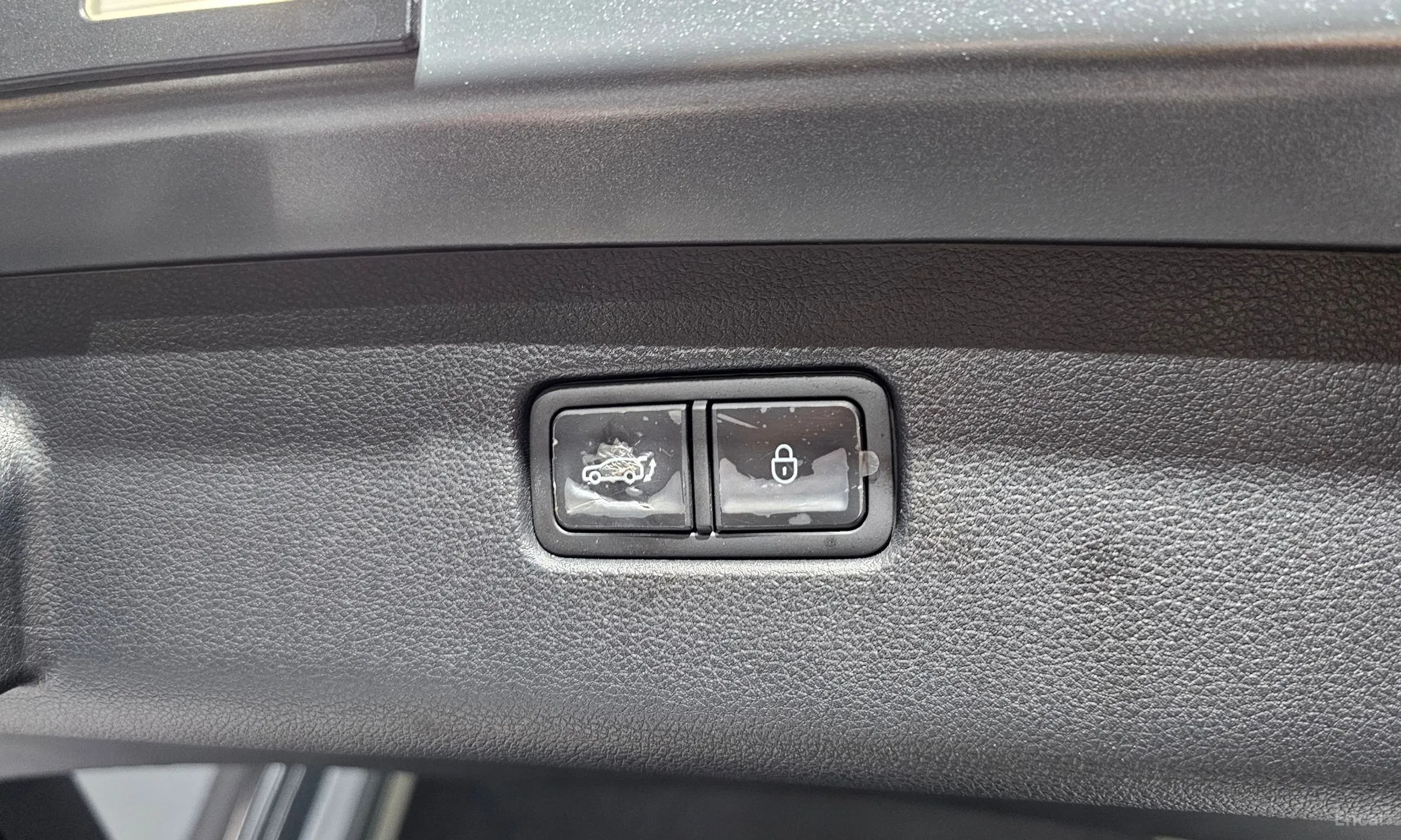 Genesis GV70 превью 16