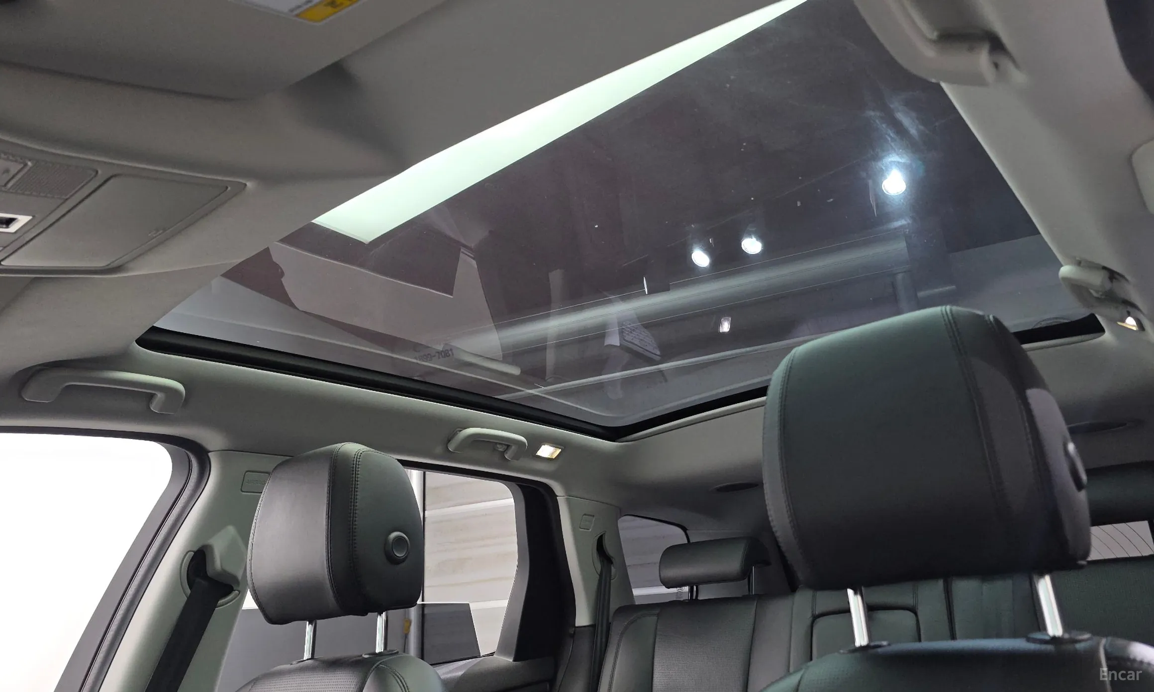 Land Rover Discovery Sports превью 19