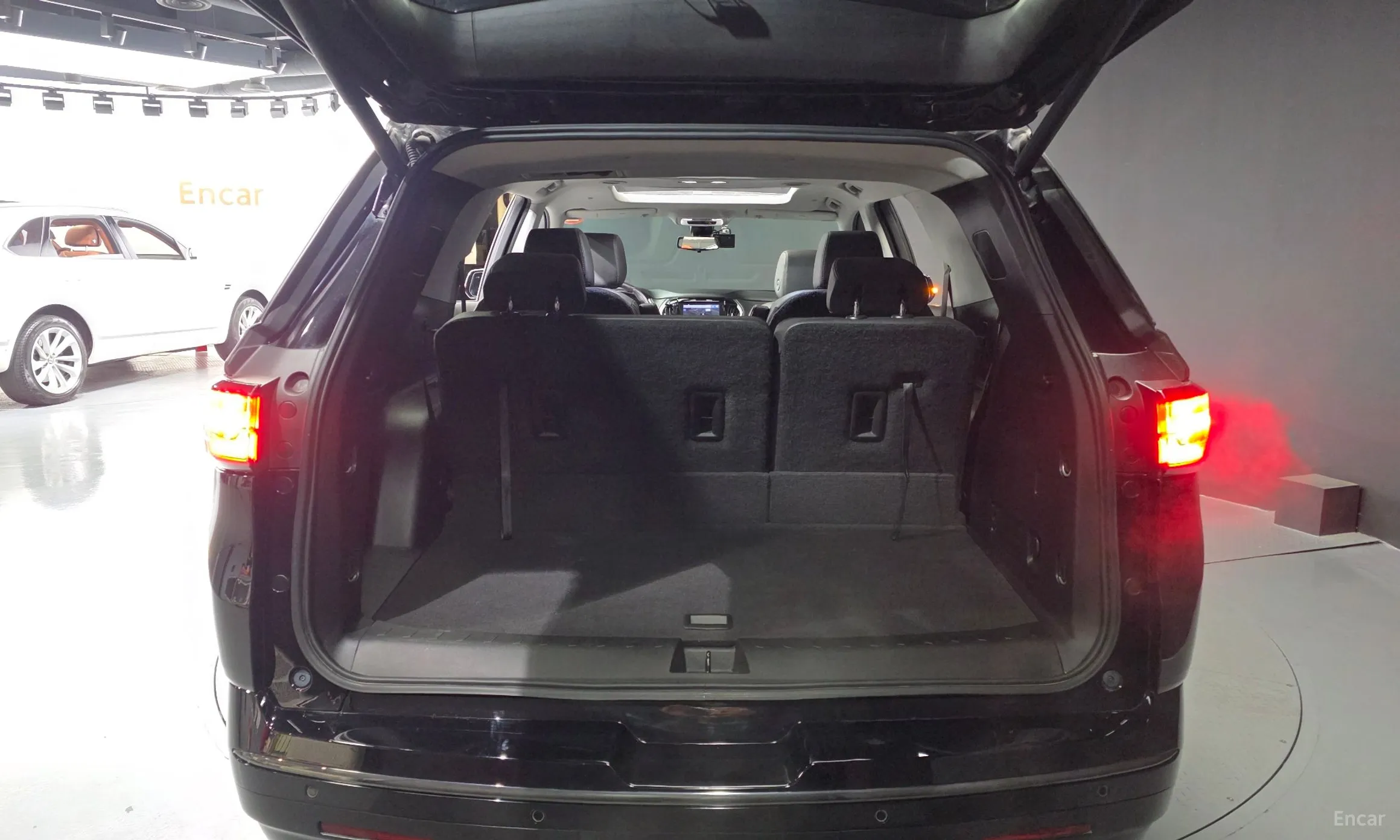 Chevrolet (GM Daewoo) Traverse превью 18