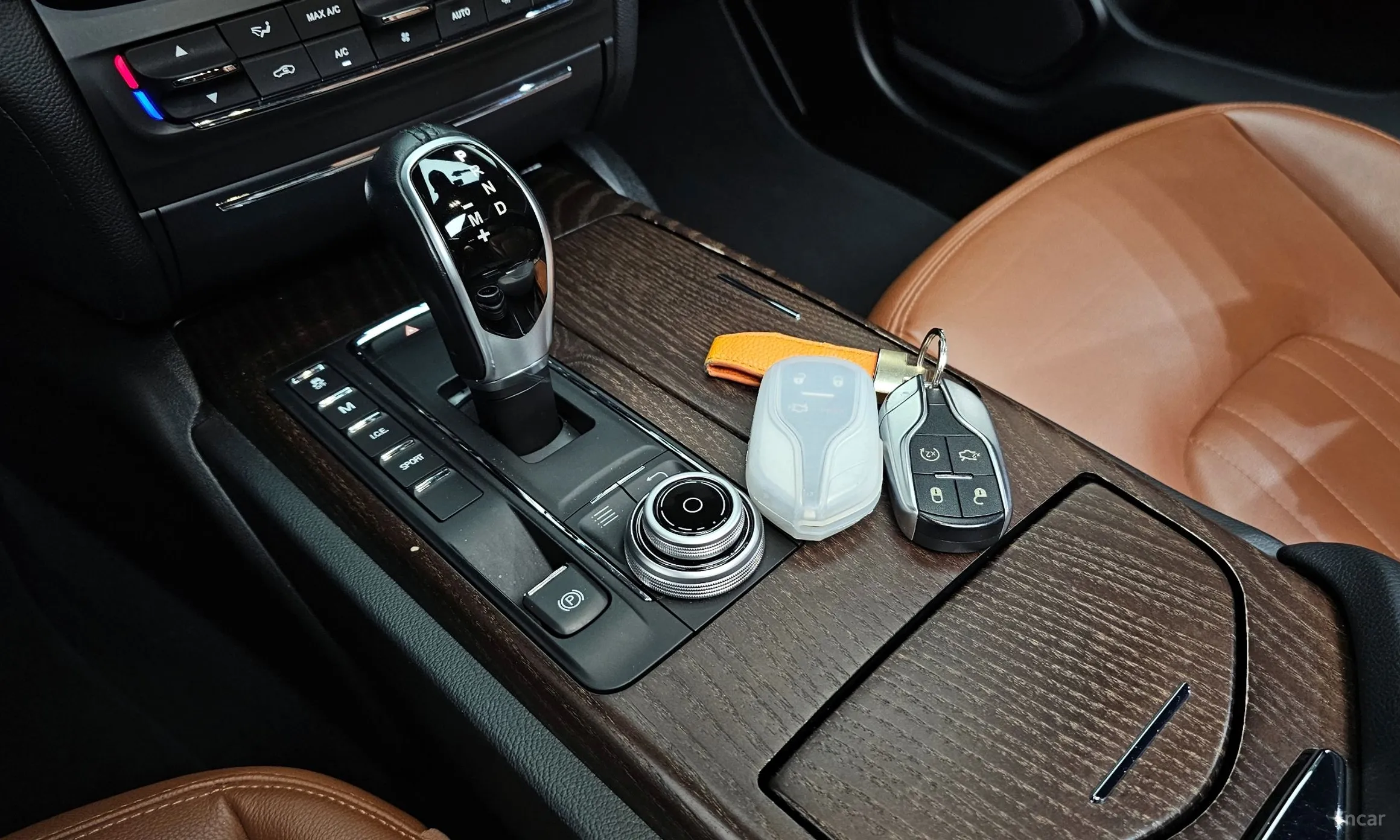 Maserati Ghibli превью 9