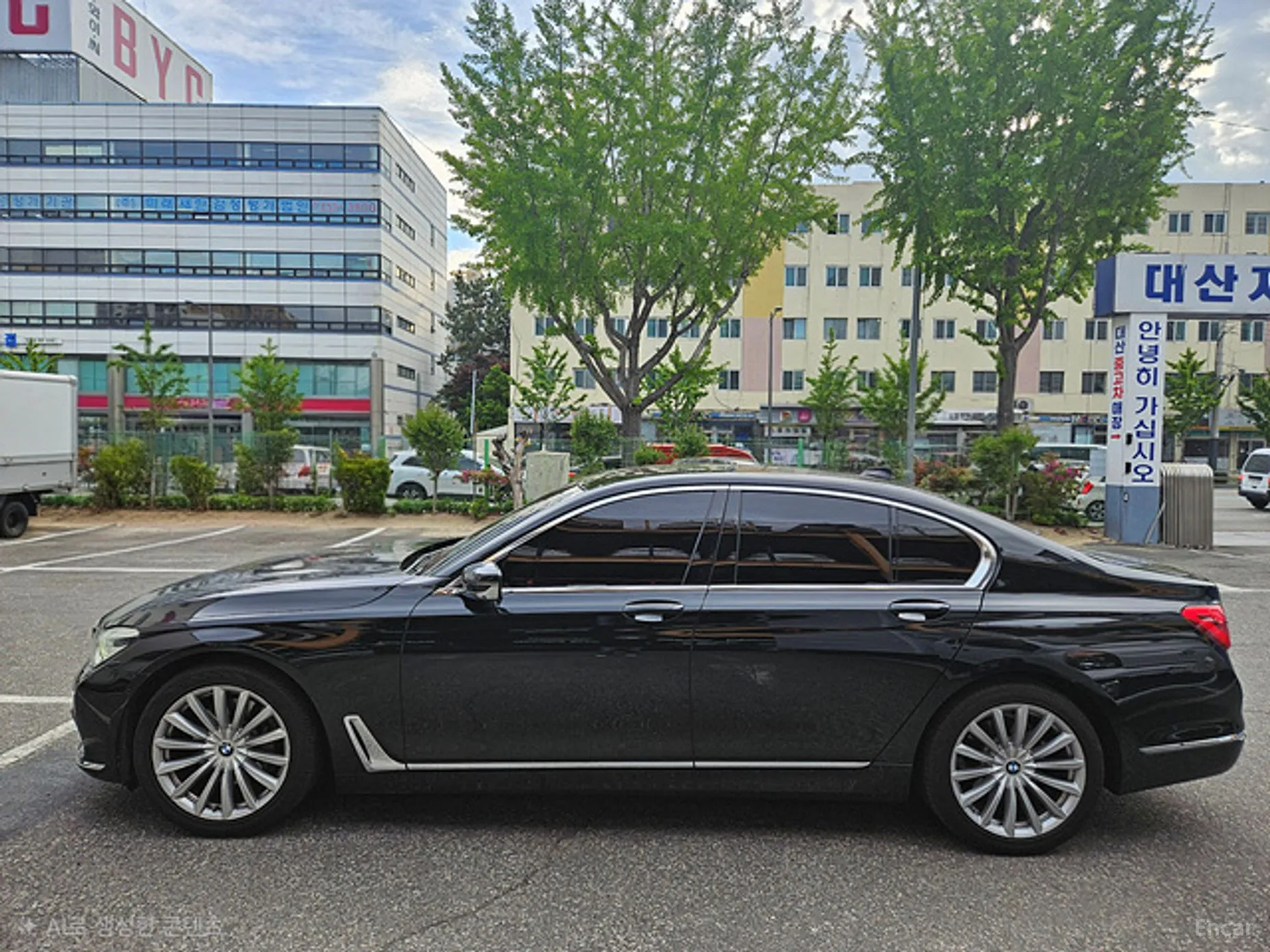 BMW 7 Series (G11) превью 2