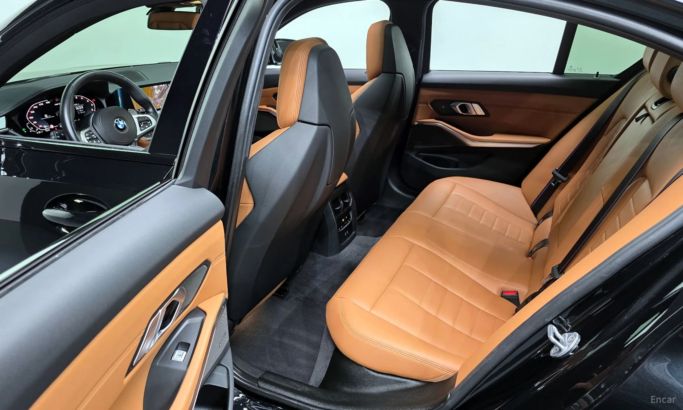 BMW 3 Series (G20) превью 12