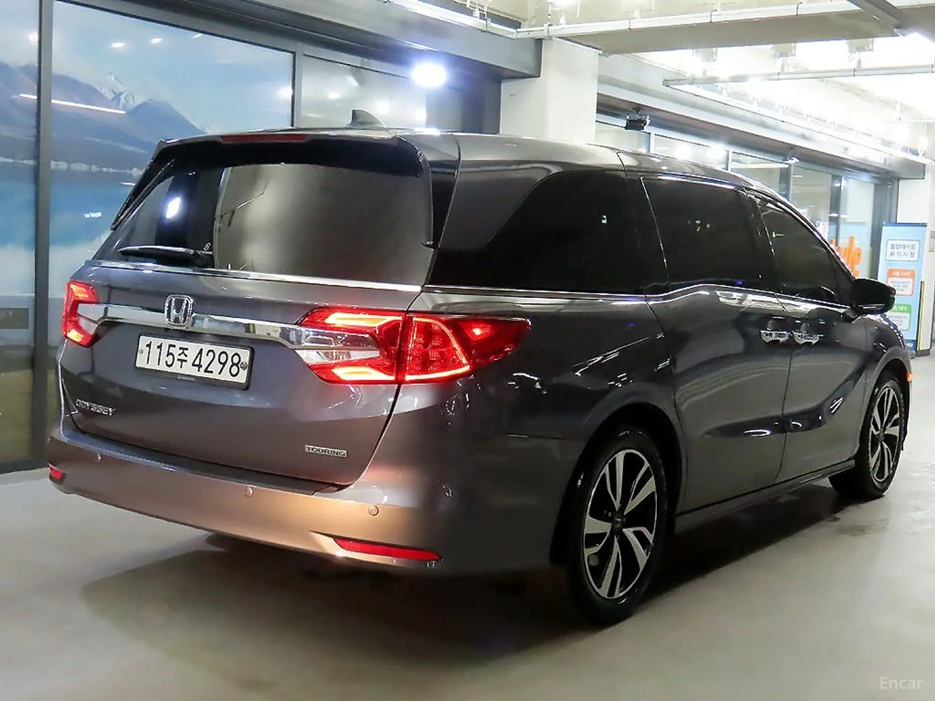 Honda Odyssey превью 4