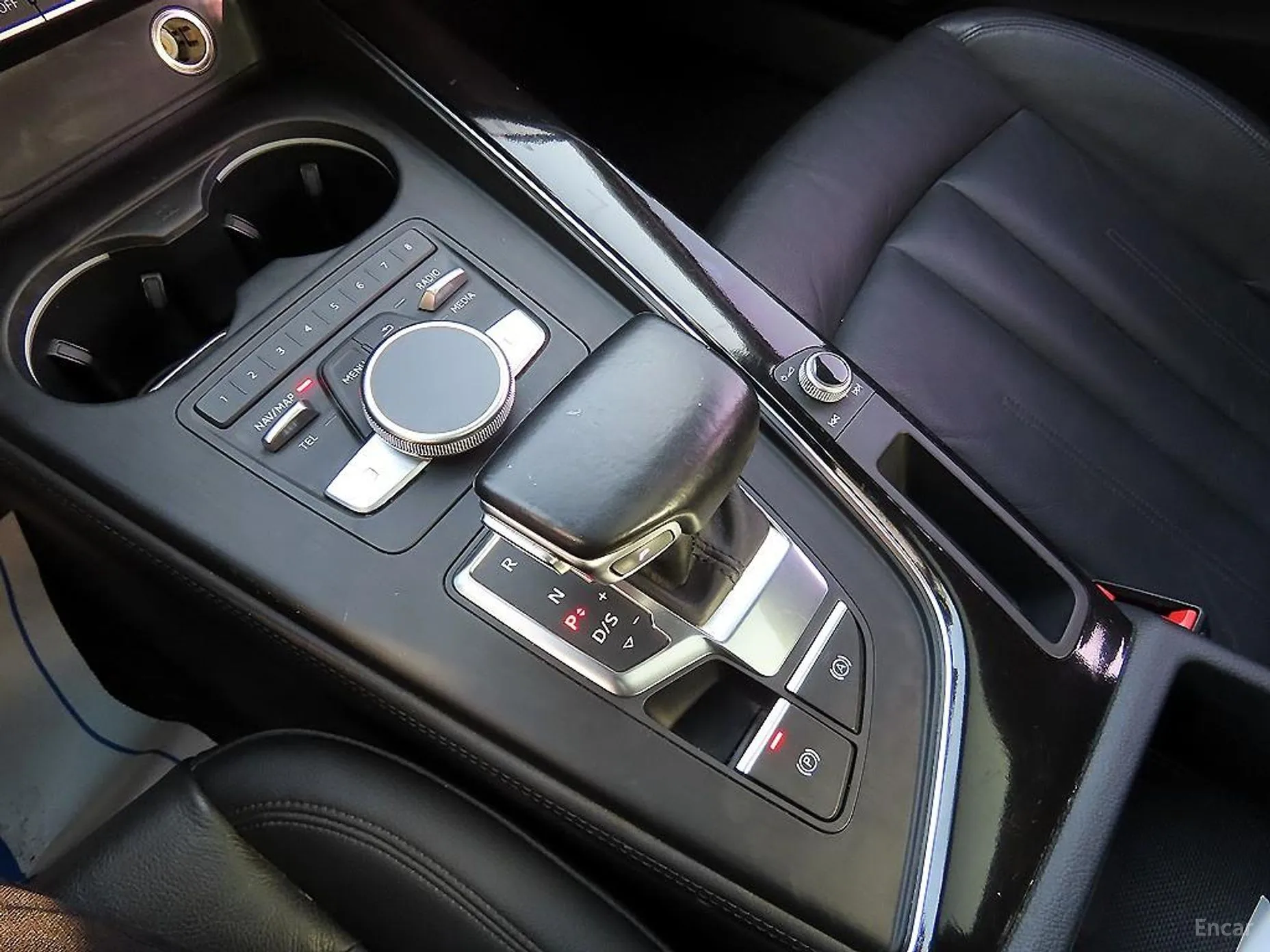 Audi A4 (B9) превью 10
