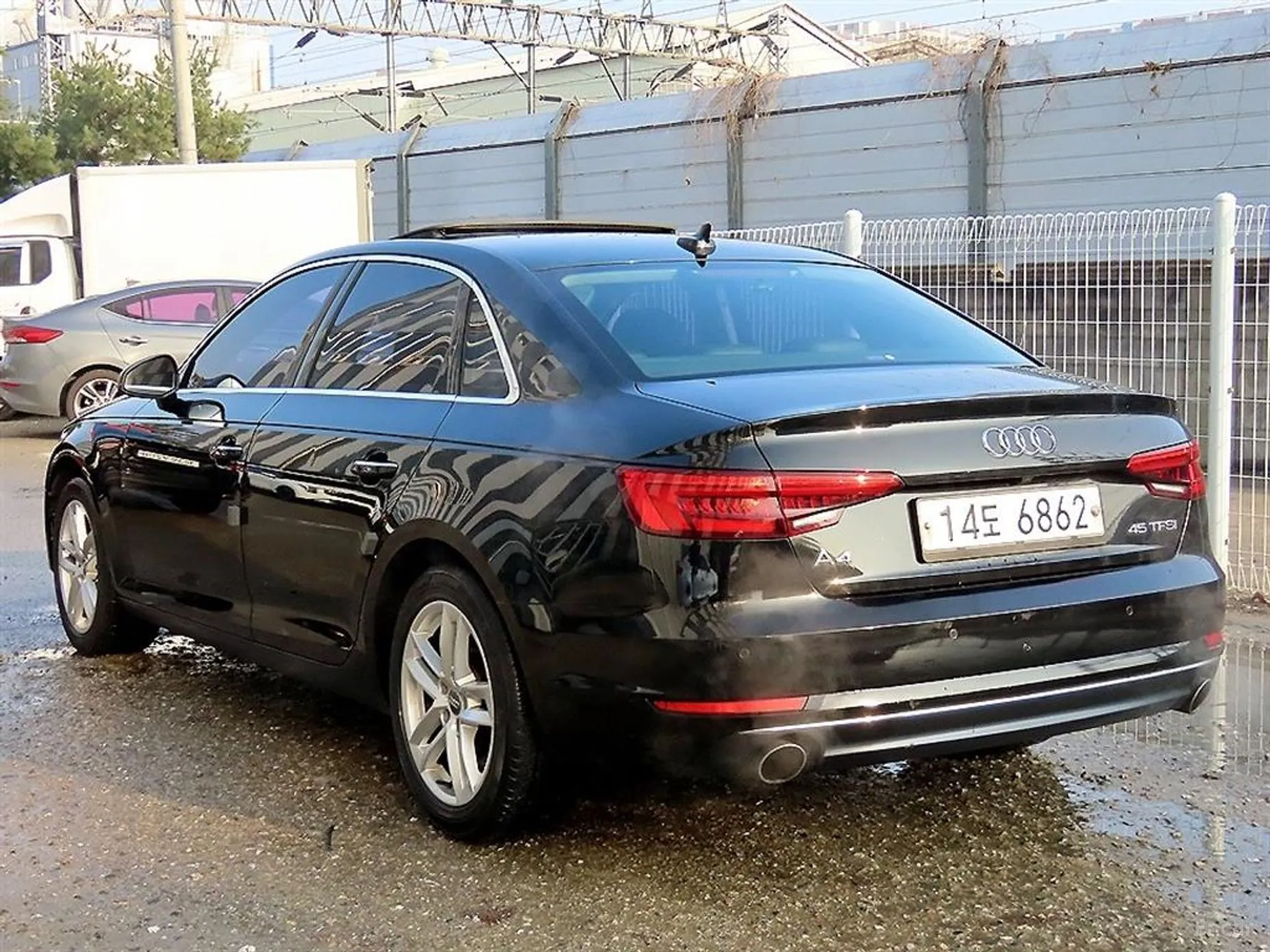 Audi A4 (B9) превью 3