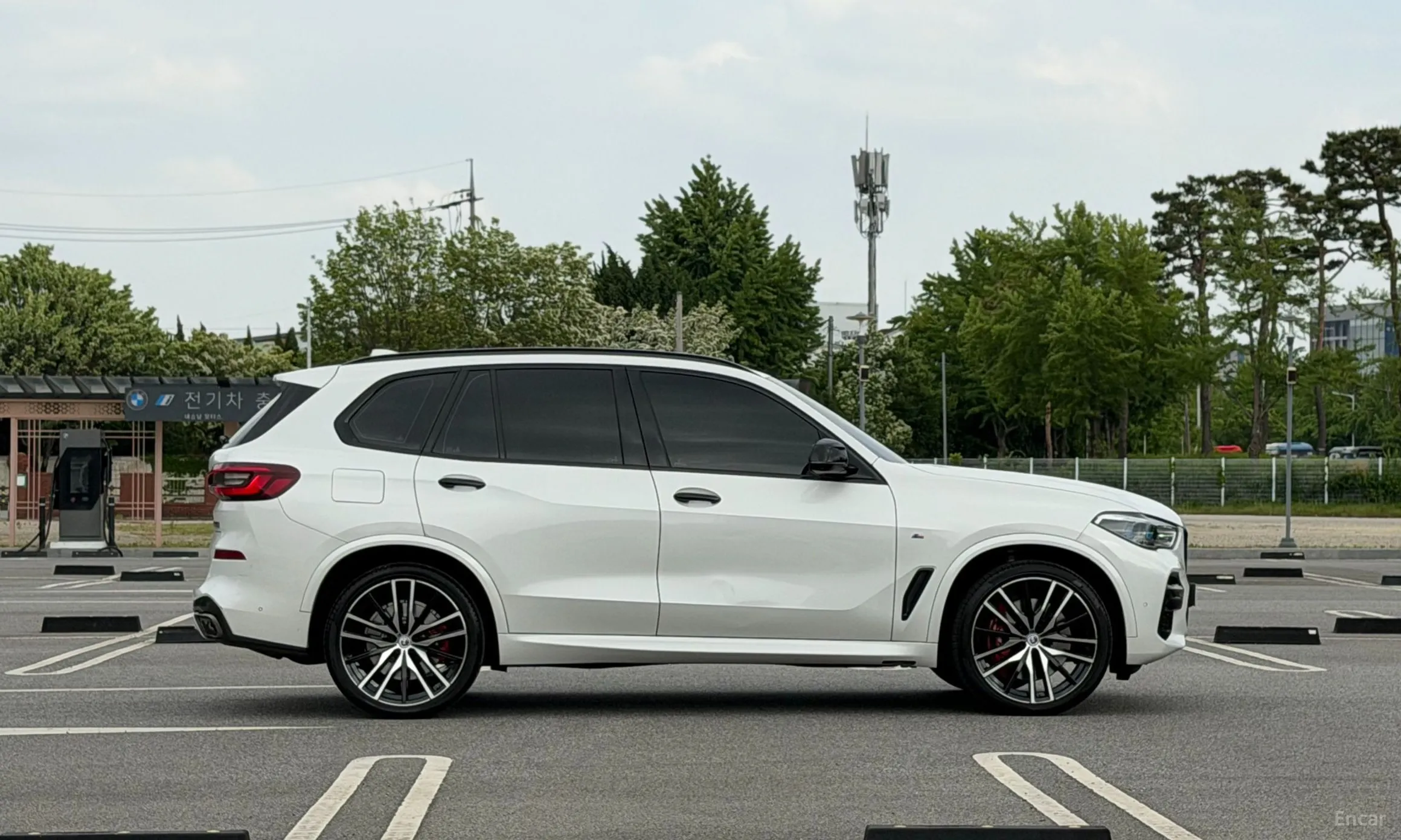 BMW X5 (G05) превью 11