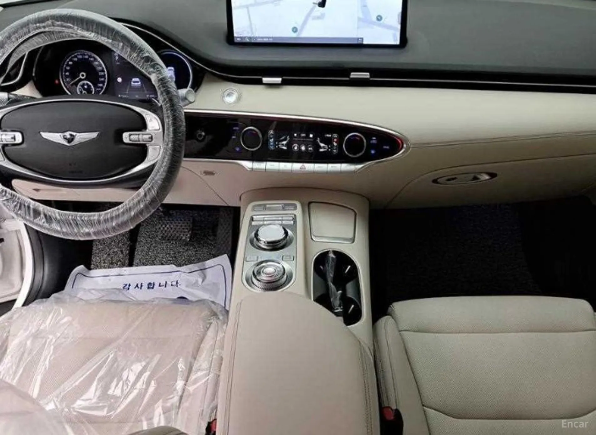 Genesis GV70 превью 6