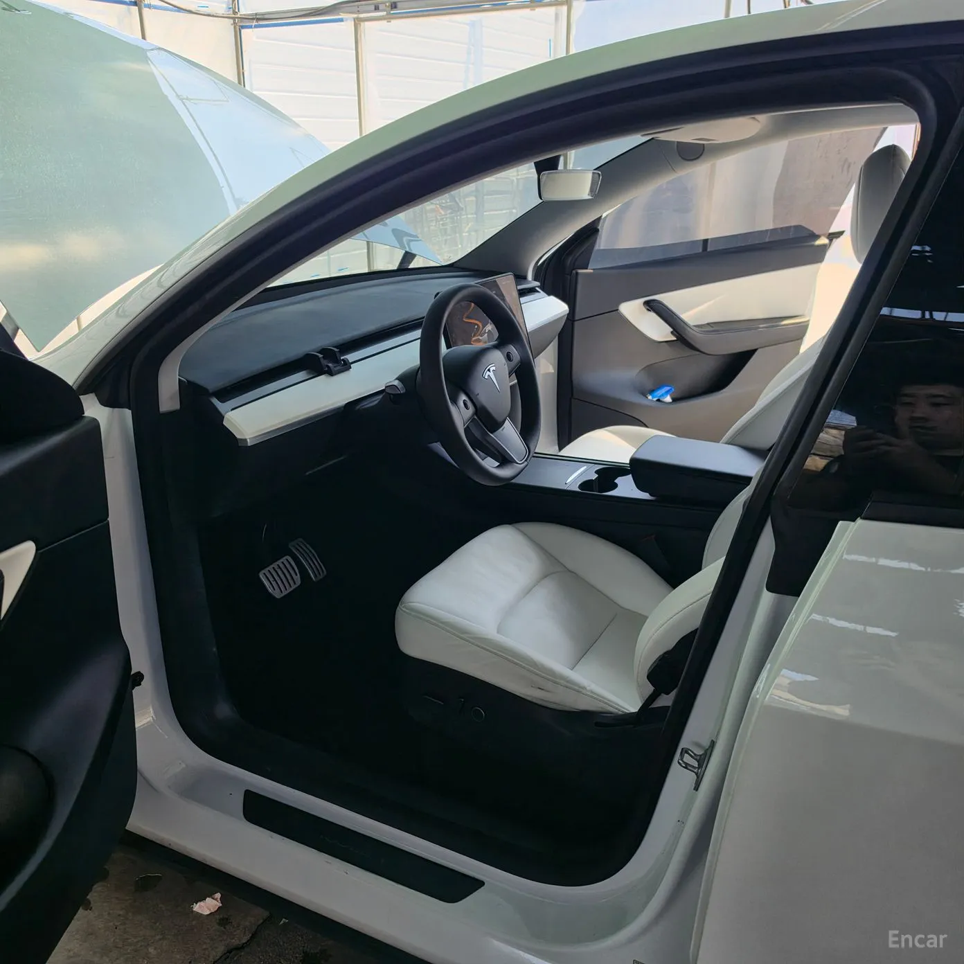 Tesla Model Y превью 19