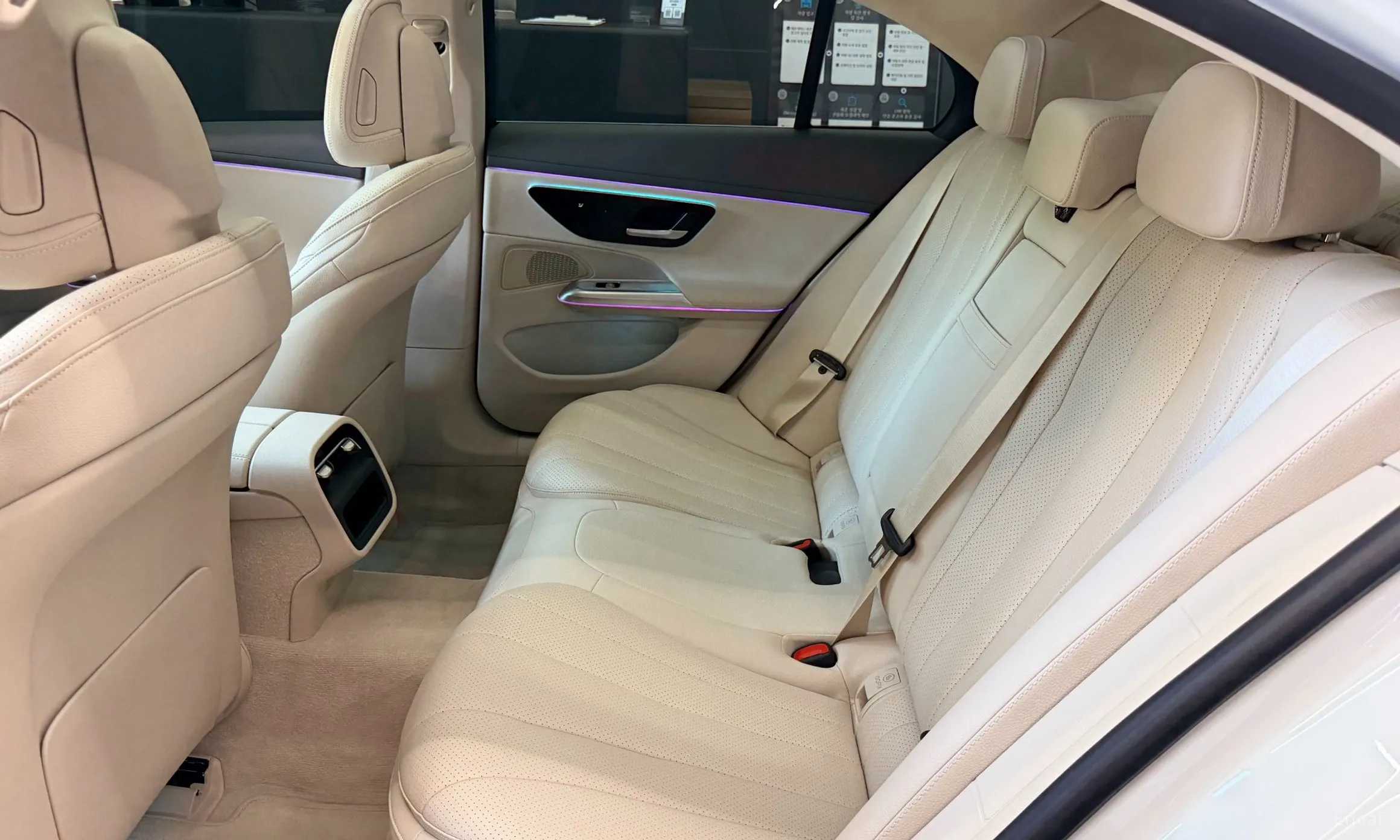 Mercedes Benz E-Class W214 превью 10