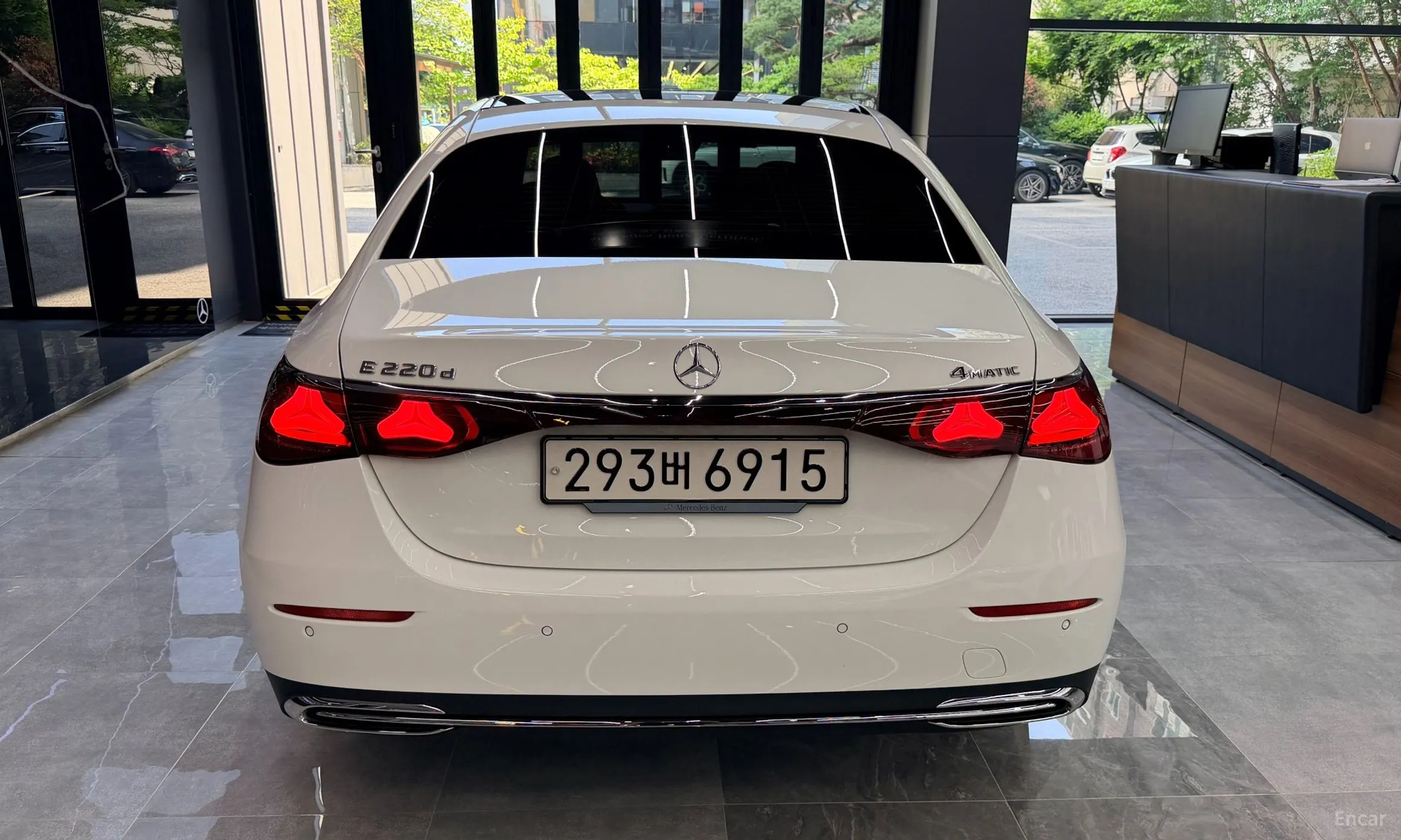 Mercedes Benz E-Class W214 превью 4