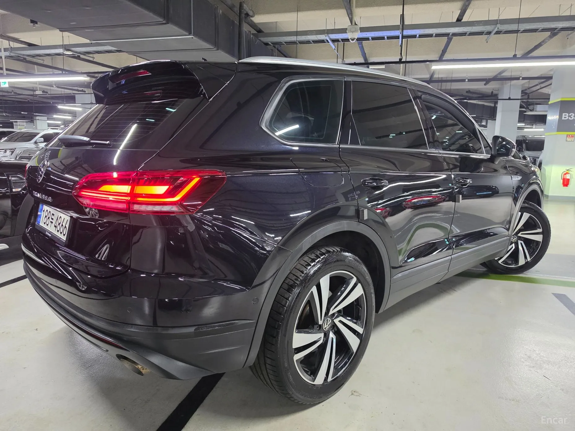 Volkswagen Touareg 3rd Generation превью 3