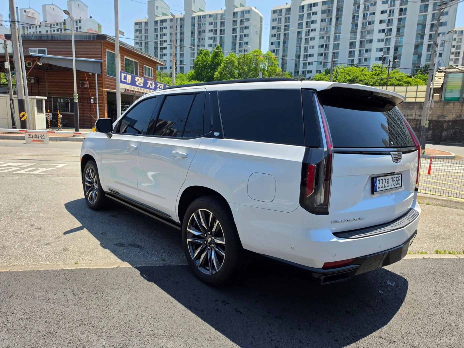 Cadillac Escalade 5th Generation