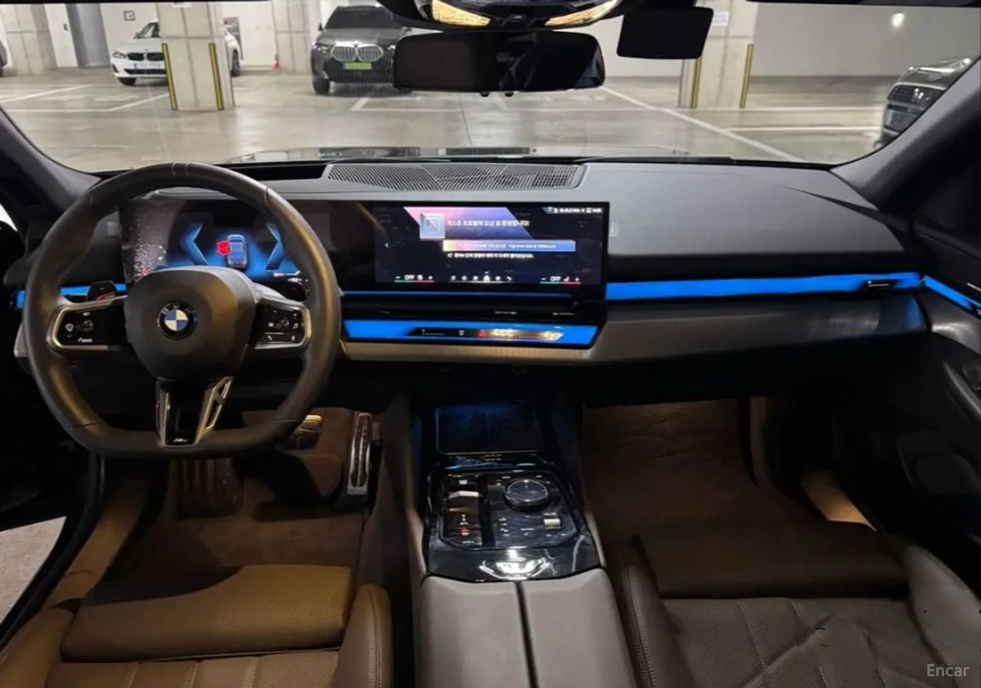 BMW 5 Series (G60) превью 7