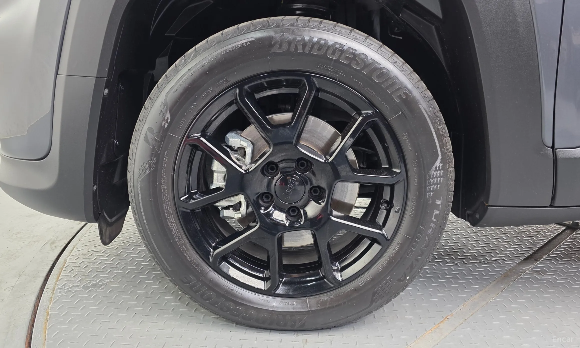 Jeep Renegade превью 5