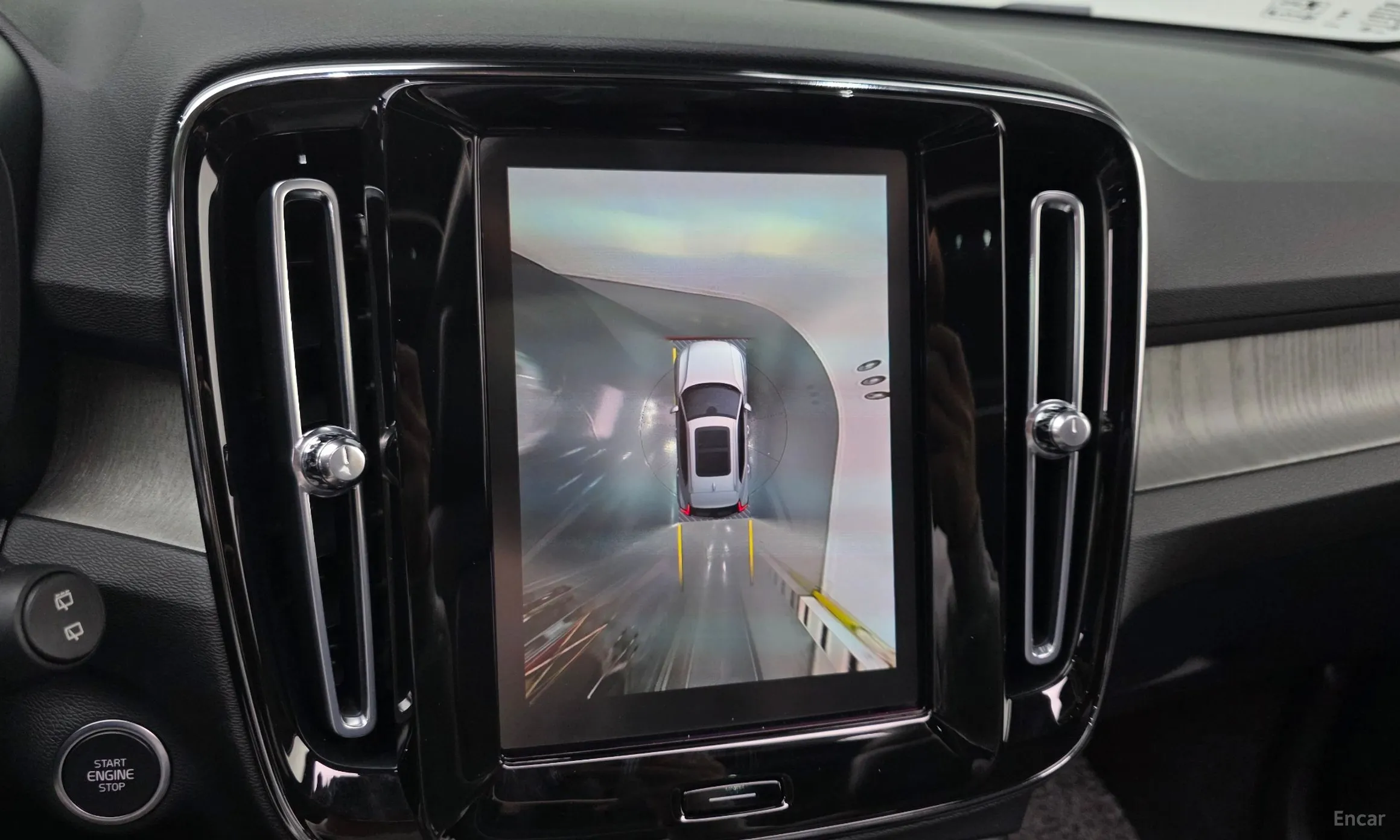 Volvo XC40 превью 15