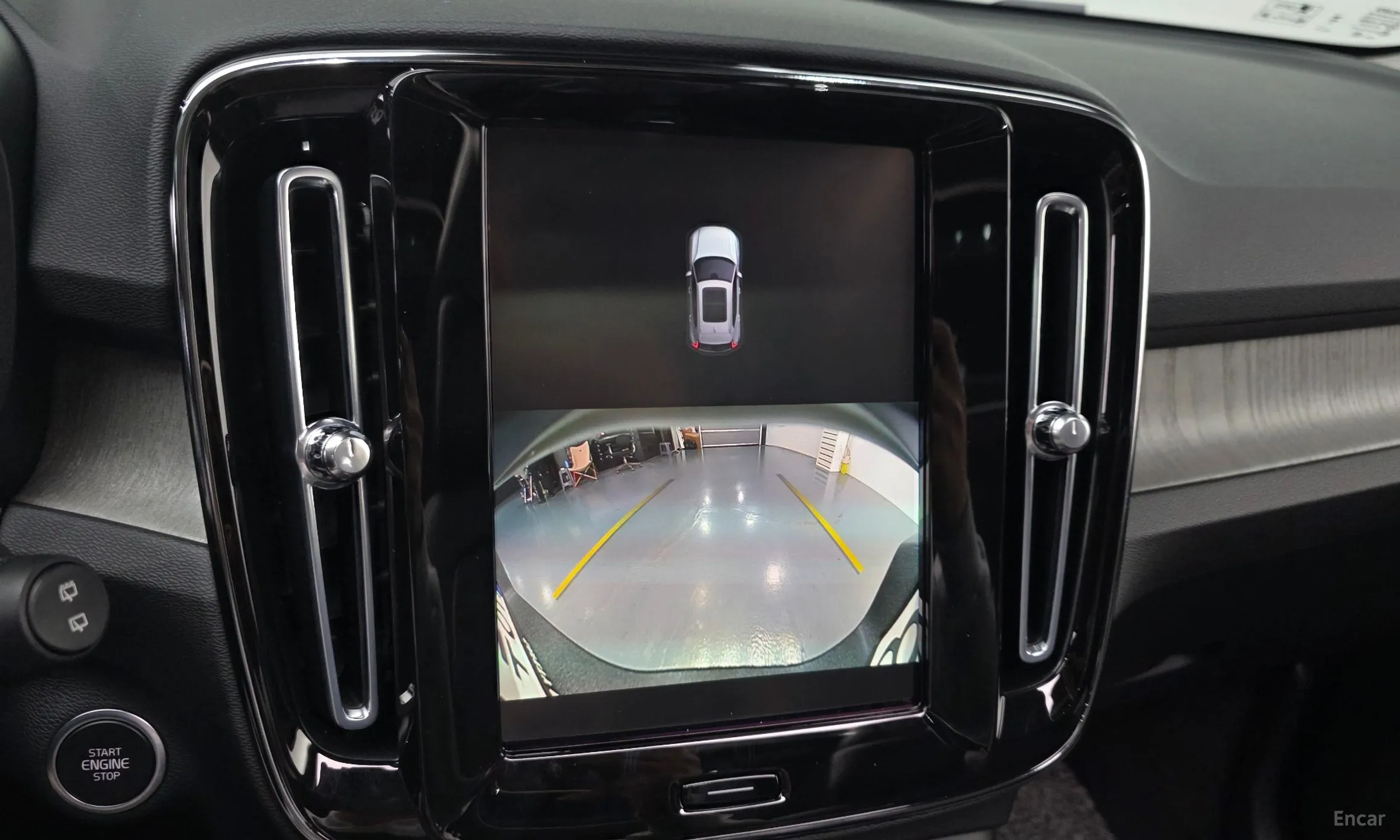 Volvo XC40 превью 16