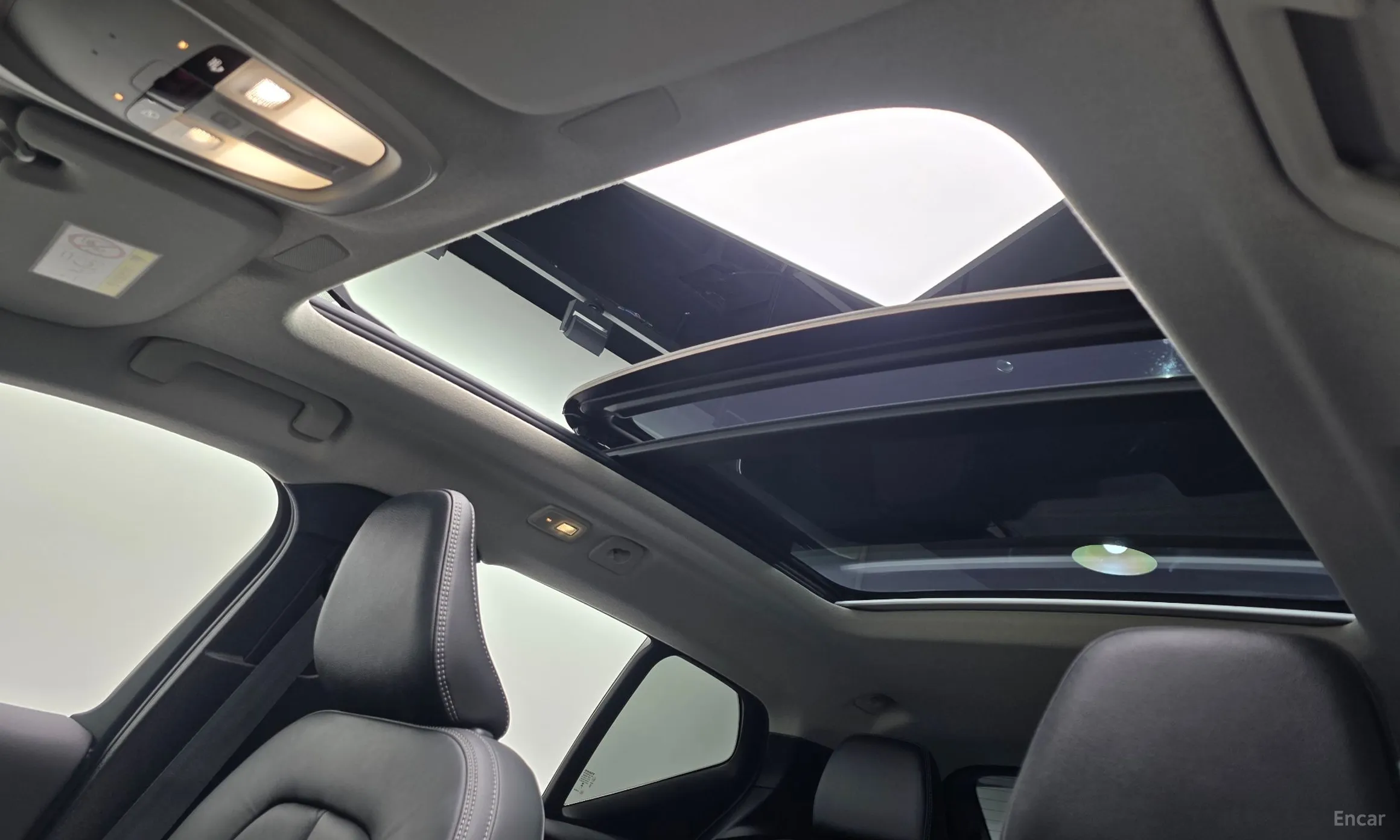 Volvo XC40 превью 17