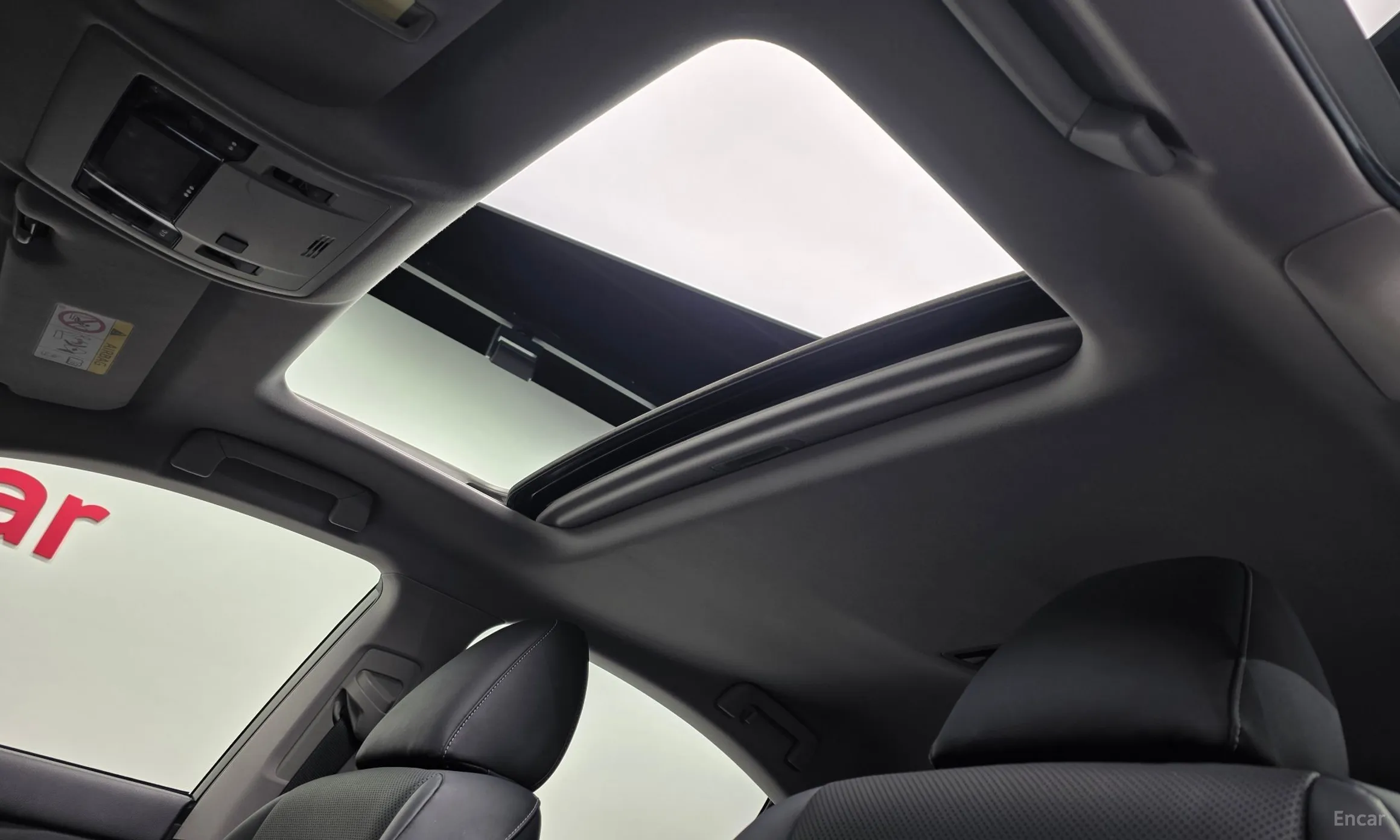 Lexus New ES300h превью 18